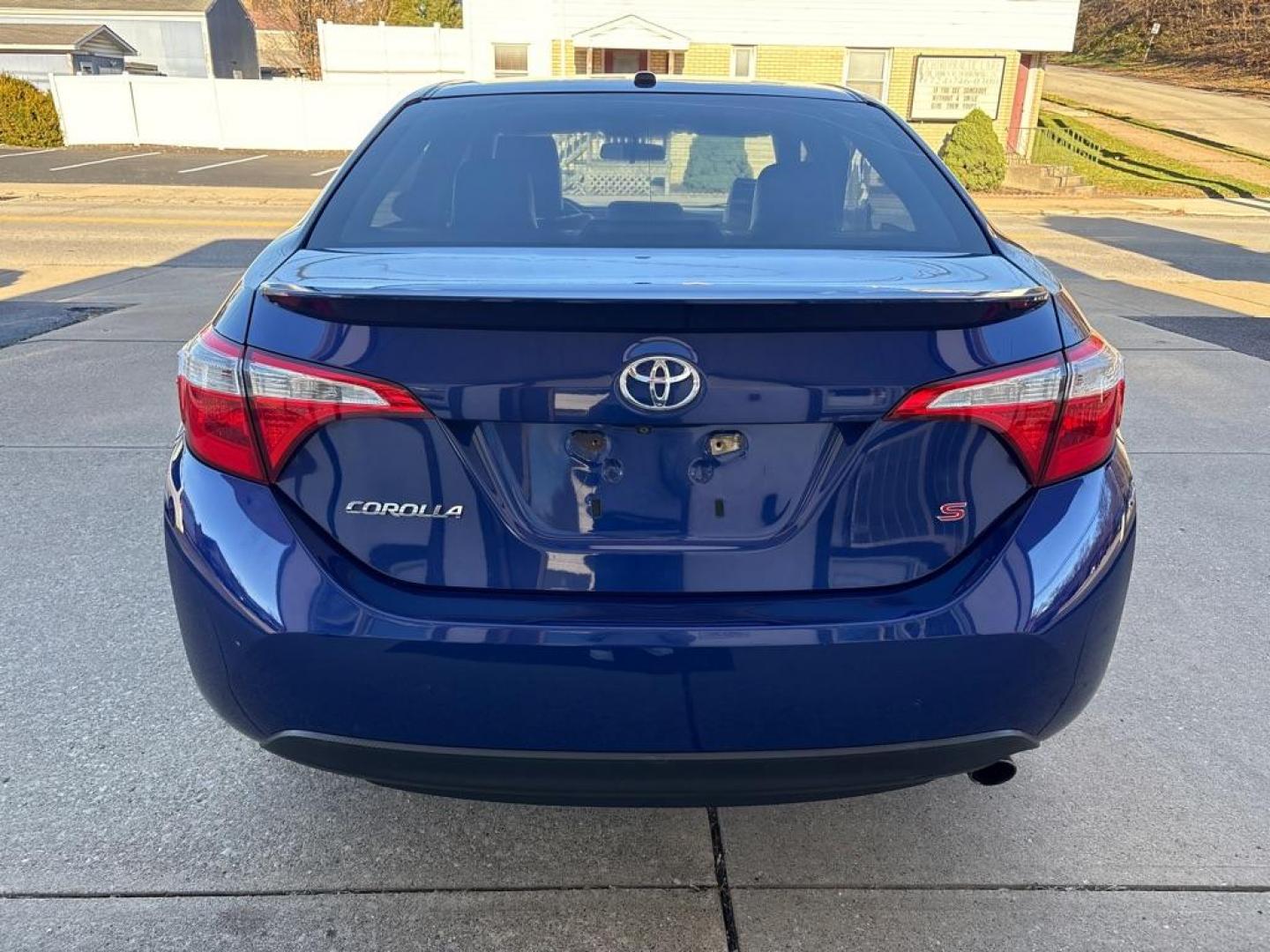 2015 BLUE TOYOTA COROLLA (5YFBURHE8FP) with an 1.8L engine, Automatic transmission, located at 503 First Street, Canonsburg, PA, 15317, (724) 745-0566, 40.266006, -80.178413 - Photo#3