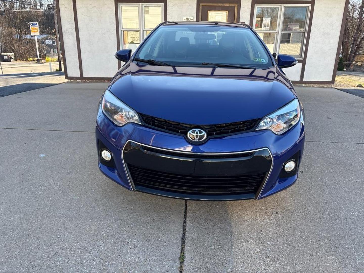 2015 BLUE TOYOTA COROLLA (5YFBURHE8FP) with an 1.8L engine, Automatic transmission, located at 503 First Street, Canonsburg, PA, 15317, (724) 745-0566, 40.266006, -80.178413 - Photo#7