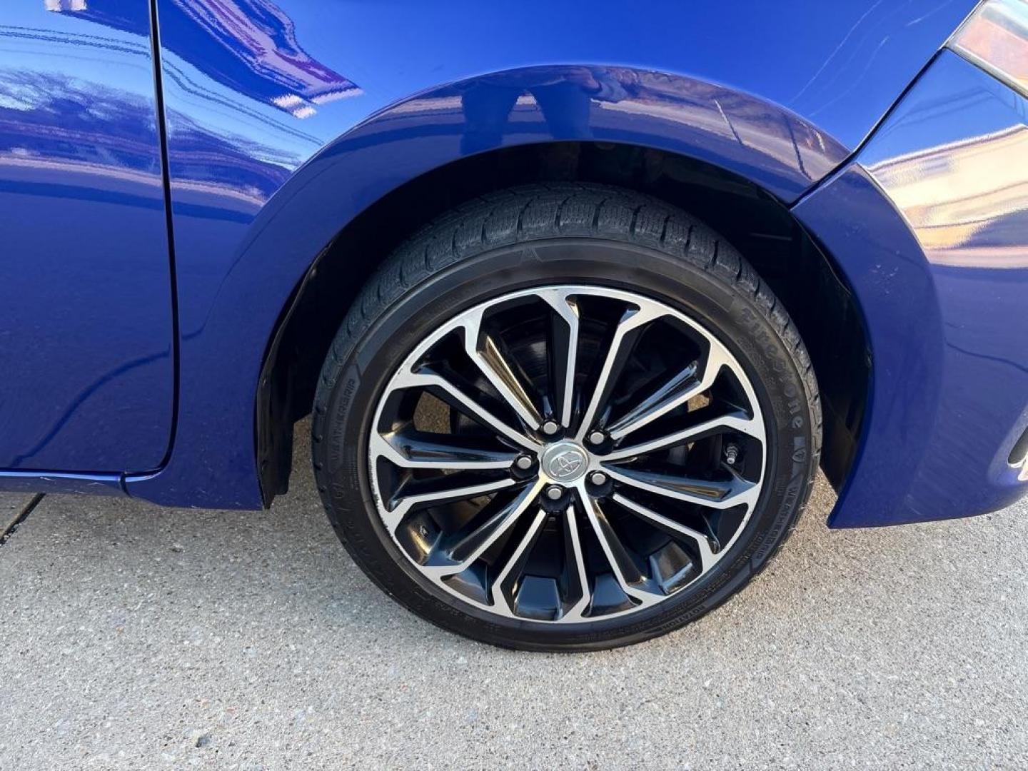 2015 BLUE TOYOTA COROLLA (5YFBURHE8FP) with an 1.8L engine, Automatic transmission, located at 503 First Street, Canonsburg, PA, 15317, (724) 745-0566, 40.266006, -80.178413 - Photo#11