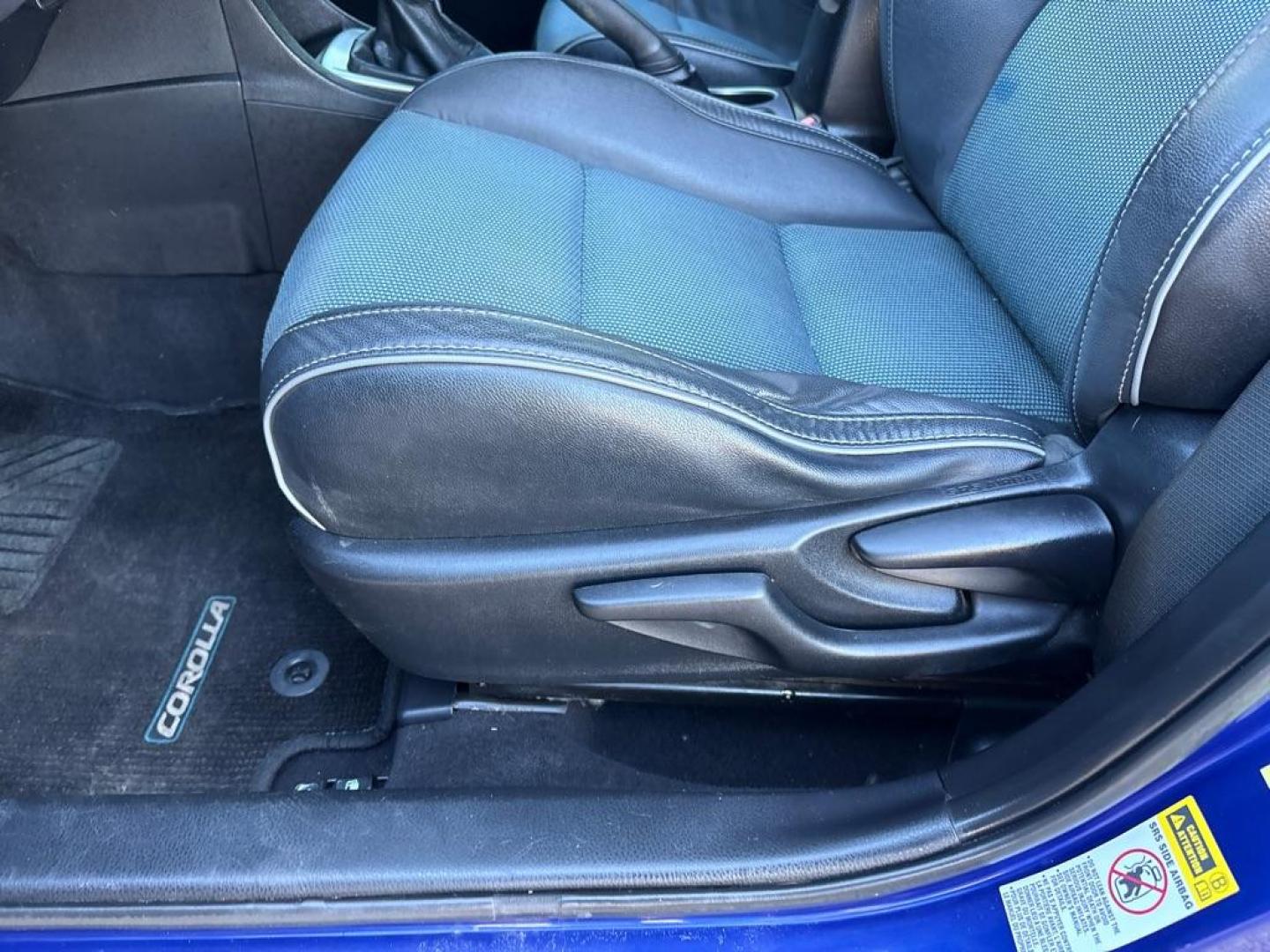 2015 BLUE TOYOTA COROLLA (5YFBURHE8FP) with an 1.8L engine, Automatic transmission, located at 503 First Street, Canonsburg, PA, 15317, (724) 745-0566, 40.266006, -80.178413 - Photo#21