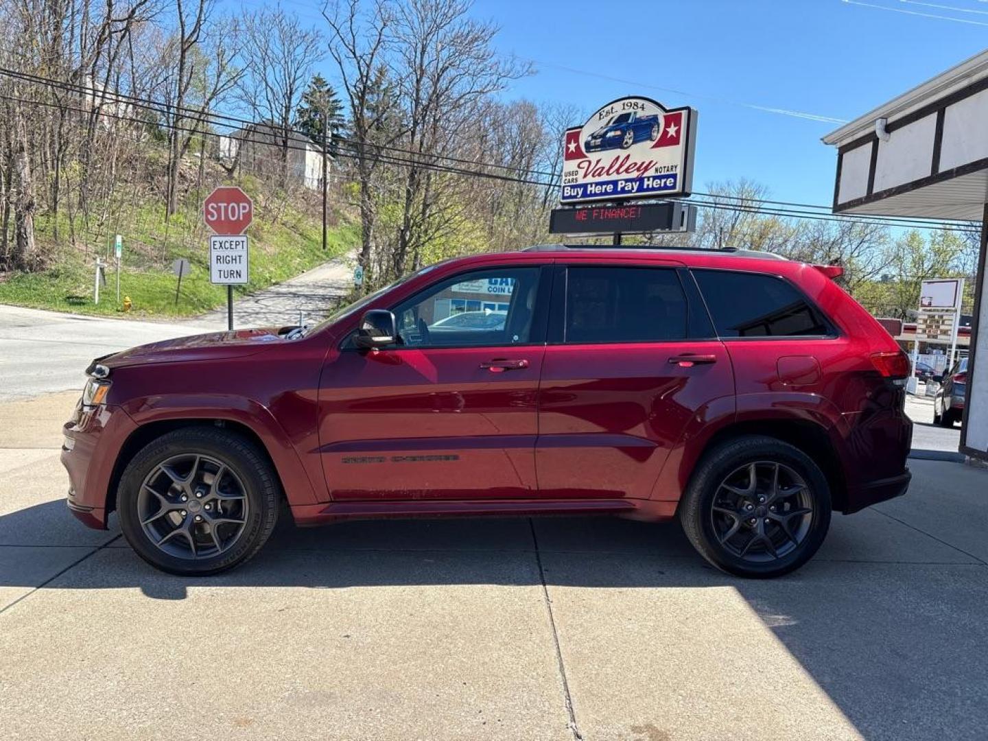 2019 MAROON JEEP GRAND CHEROKEE LIMITED (1C4RJFBG4KC) with an 3.6L engine, Automatic transmission, located at 503 First Street, Canonsburg, PA, 15317, (724) 745-0566, 40.266006, -80.178413 - Photo#1