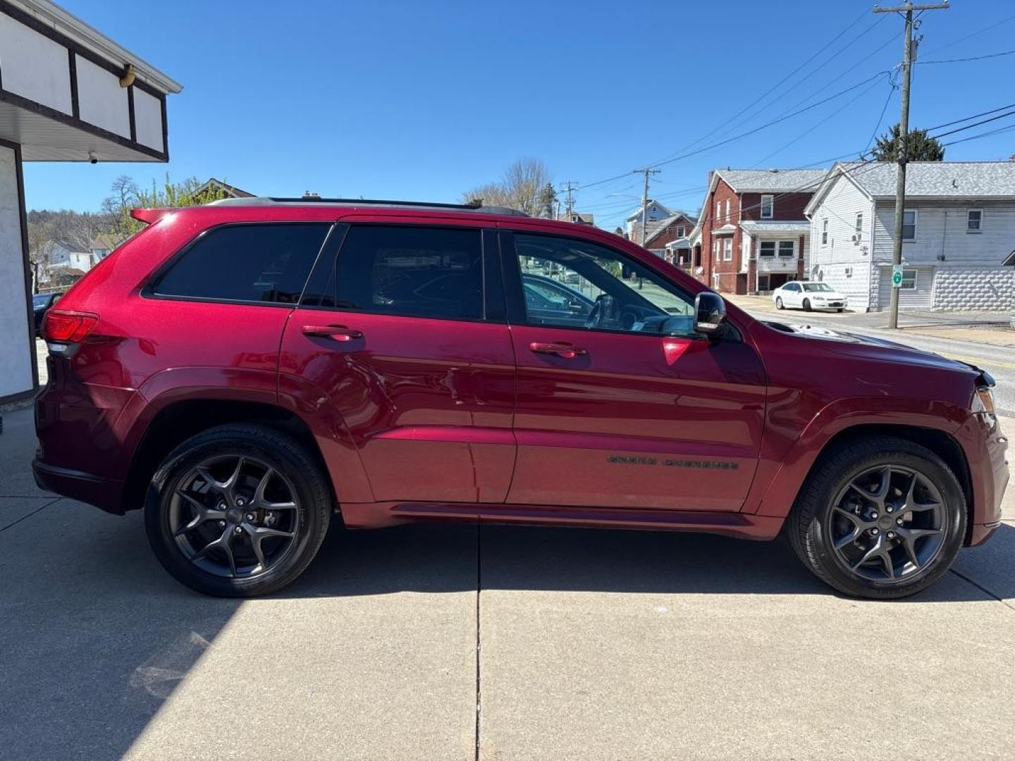 2019 MAROON JEEP GRAND CHEROKEE LIMITED (1C4RJFBG4KC) with an 3.6L engine, Automatic transmission, located at 503 First Street, Canonsburg, PA, 15317, (724) 745-0566, 40.266006, -80.178413 - Photo#5