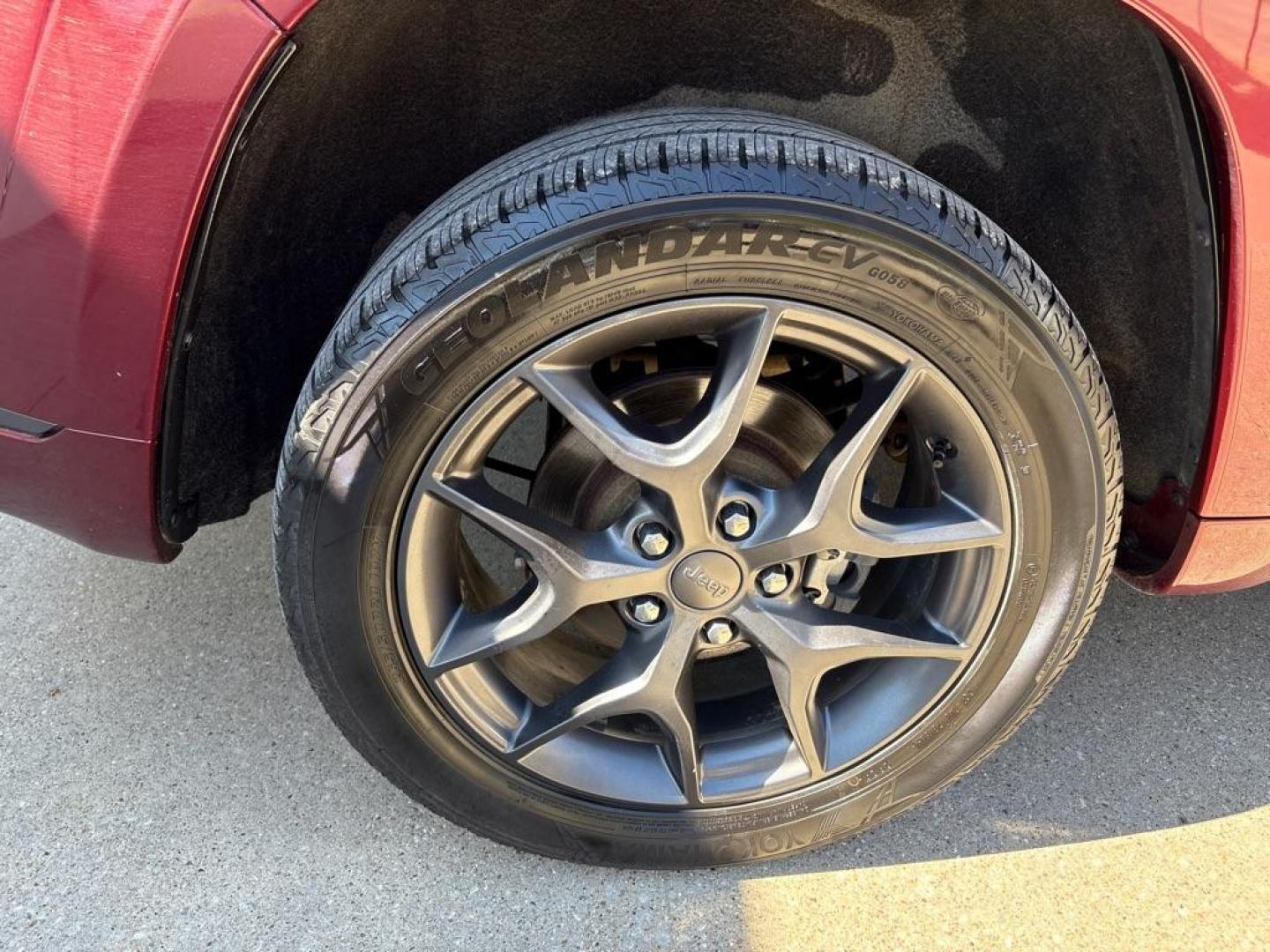 2019 MAROON JEEP GRAND CHEROKEE LIMITED (1C4RJFBG4KC) with an 3.6L engine, Automatic transmission, located at 503 First Street, Canonsburg, PA, 15317, (724) 745-0566, 40.266006, -80.178413 - Photo#11