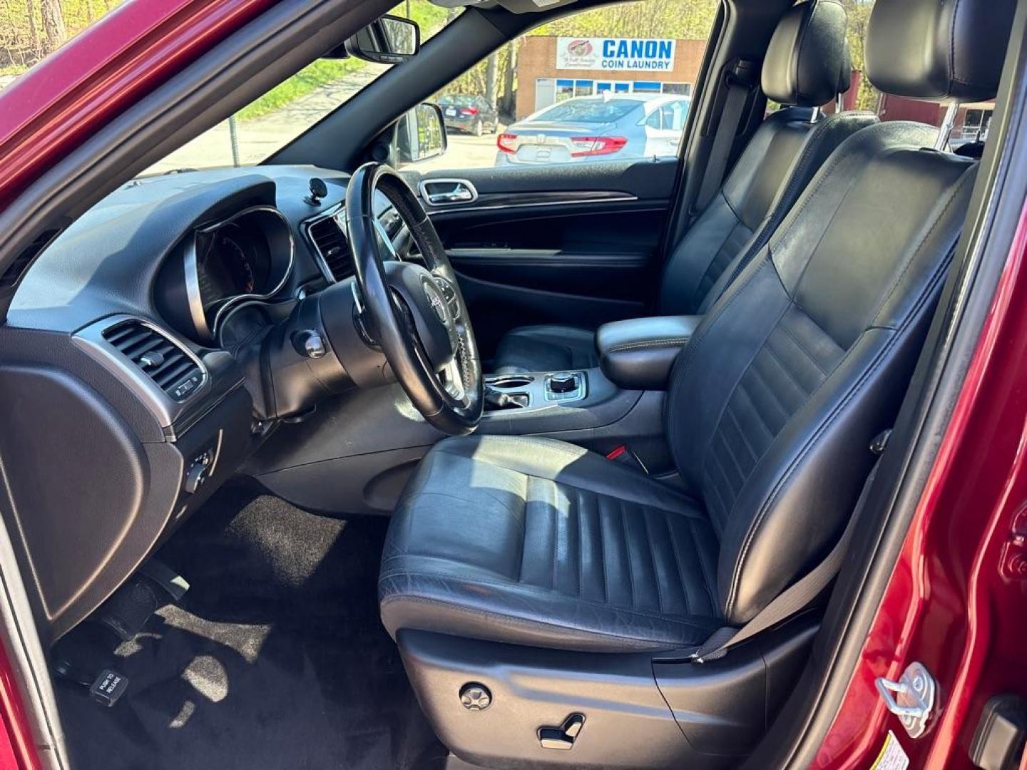 2019 MAROON JEEP GRAND CHEROKEE LIMITED (1C4RJFBG4KC) with an 3.6L engine, Automatic transmission, located at 503 First Street, Canonsburg, PA, 15317, (724) 745-0566, 40.266006, -80.178413 - Photo#20