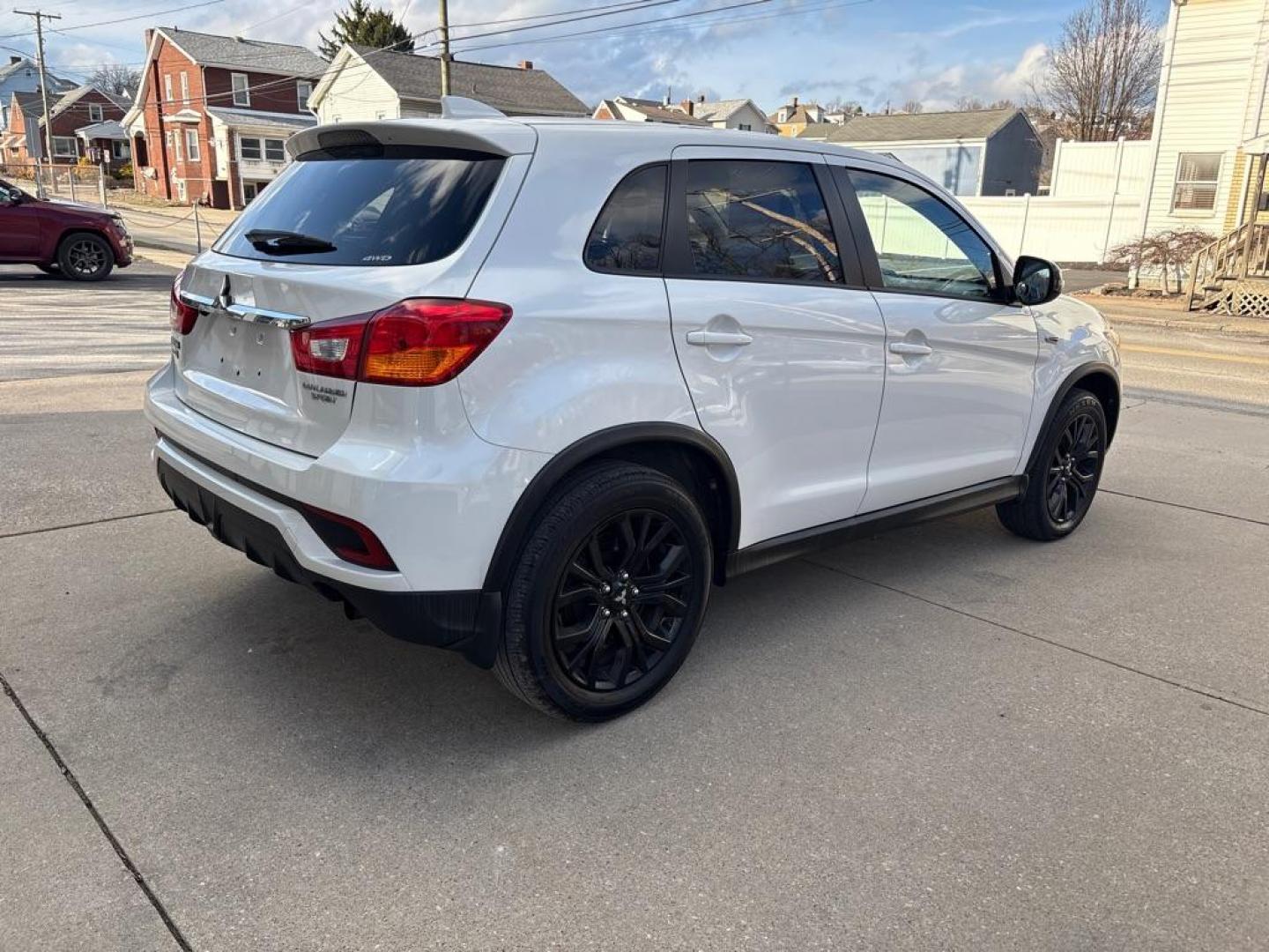2019 WHITE MITSUBISHI OUTLANDER SPORT ES (JA4AR3AU1KU) with an 2.0L engine, Automatic transmission, located at 503 First Street, Canonsburg, PA, 15317, (724) 745-0566, 40.266006, -80.178413 - Photo#4
