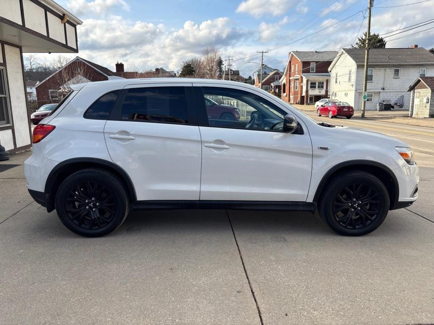2019 WHITE MITSUBISHI OUTLANDER SPORT ES (JA4AR3AU1KU) with an 2.0L engine, Automatic transmission, located at 503 First Street, Canonsburg, PA, 15317, (724) 745-0566, 40.266006, -80.178413 - Photo#5
