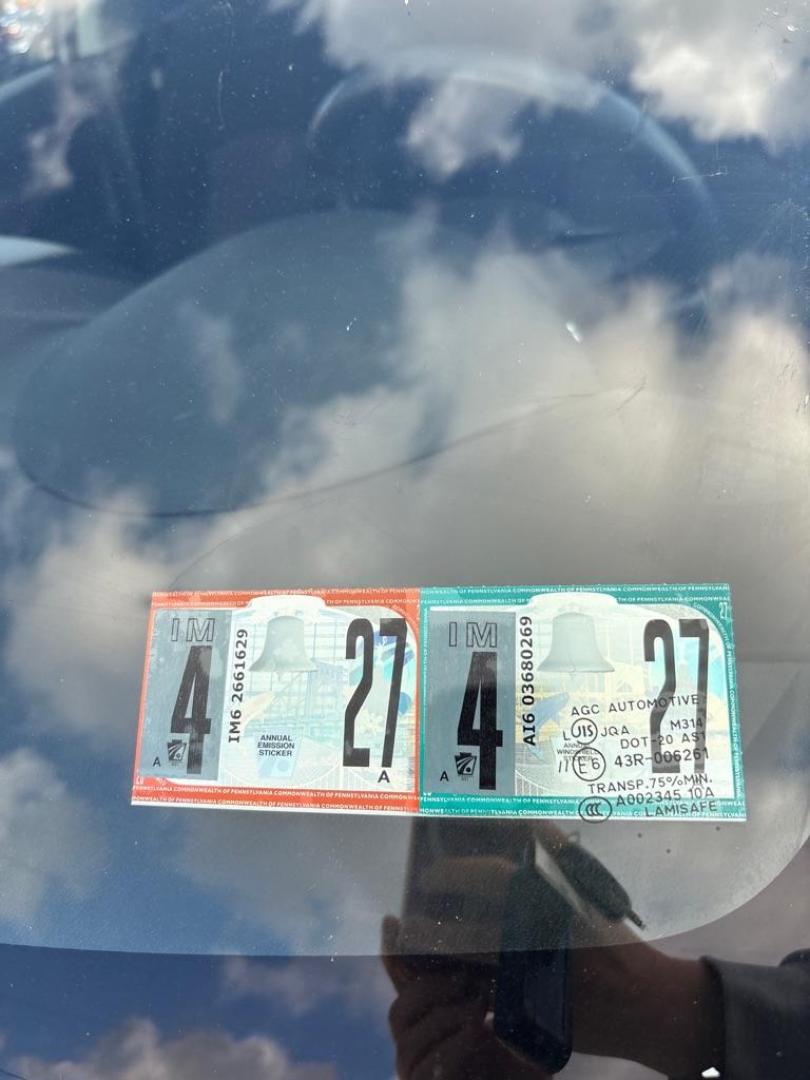 2019 WHITE MITSUBISHI OUTLANDER SPORT ES (JA4AR3AU1KU) with an 2.0L engine, Automatic transmission, located at 503 First Street, Canonsburg, PA, 15317, (724) 745-0566, 40.266006, -80.178413 - Photo#8