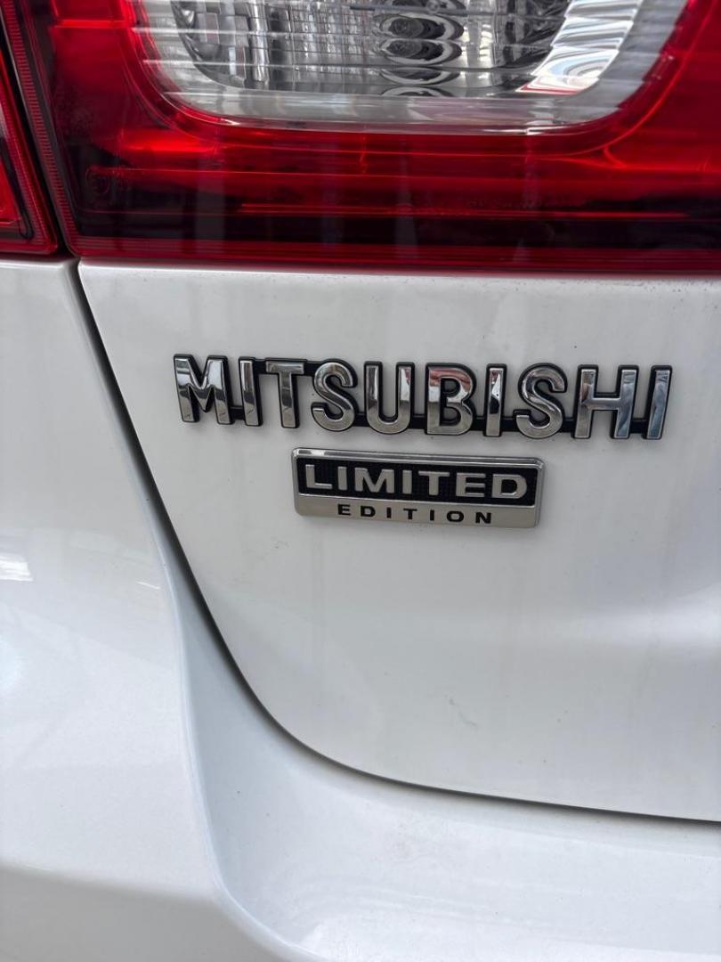 2019 WHITE MITSUBISHI OUTLANDER SPORT ES (JA4AR3AU1KU) with an 2.0L engine, Automatic transmission, located at 503 First Street, Canonsburg, PA, 15317, (724) 745-0566, 40.266006, -80.178413 - Photo#15