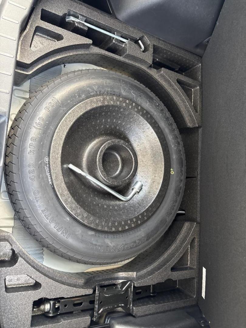 2019 WHITE MITSUBISHI OUTLANDER SPORT ES (JA4AR3AU1KU) with an 2.0L engine, Automatic transmission, located at 503 First Street, Canonsburg, PA, 15317, (724) 745-0566, 40.266006, -80.178413 - Photo#17