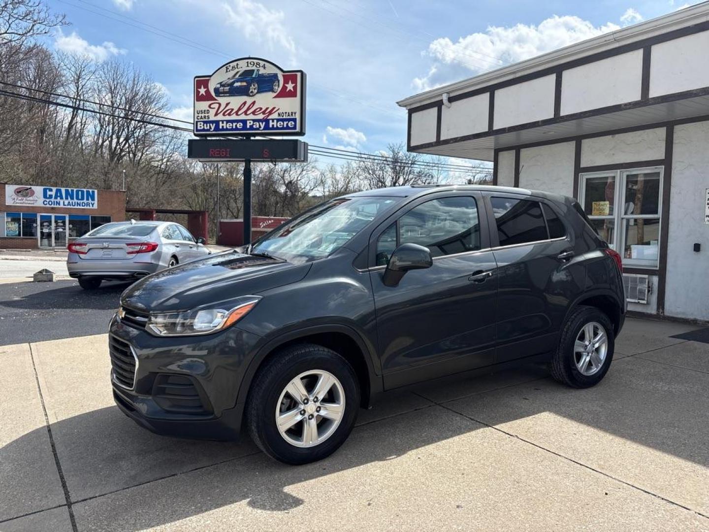 2019 GRAY CHEVROLET TRAX LS (3GNCJNSB2KL) with an 1.4L engine, Automatic transmission, located at 503 First Street, Canonsburg, PA, 15317, (724) 745-0566, 40.266006, -80.178413 - Photo#0