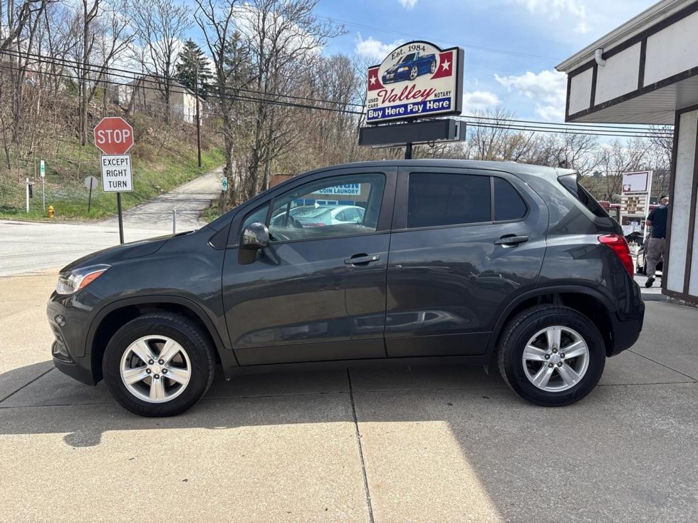 2019 GRAY CHEVROLET TRAX LS (3GNCJNSB2KL) with an 1.4L engine, Automatic transmission, located at 503 First Street, Canonsburg, PA, 15317, (724) 745-0566, 40.266006, -80.178413 - Photo#1