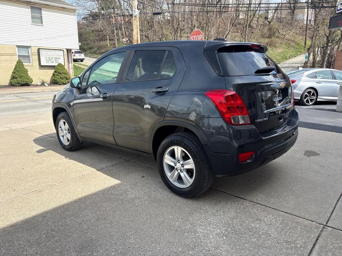 2019 GRAY CHEVROLET TRAX LS (3GNCJNSB2KL) with an 1.4L engine, Automatic transmission, located at 503 First Street, Canonsburg, PA, 15317, (724) 745-0566, 40.266006, -80.178413 - Photo#2