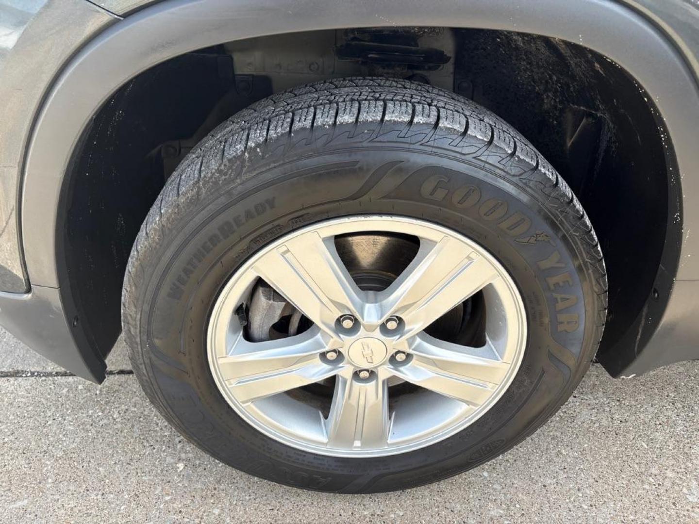 2019 GRAY CHEVROLET TRAX LS (3GNCJNSB2KL) with an 1.4L engine, Automatic transmission, located at 503 First Street, Canonsburg, PA, 15317, (724) 745-0566, 40.266006, -80.178413 - Photo#9