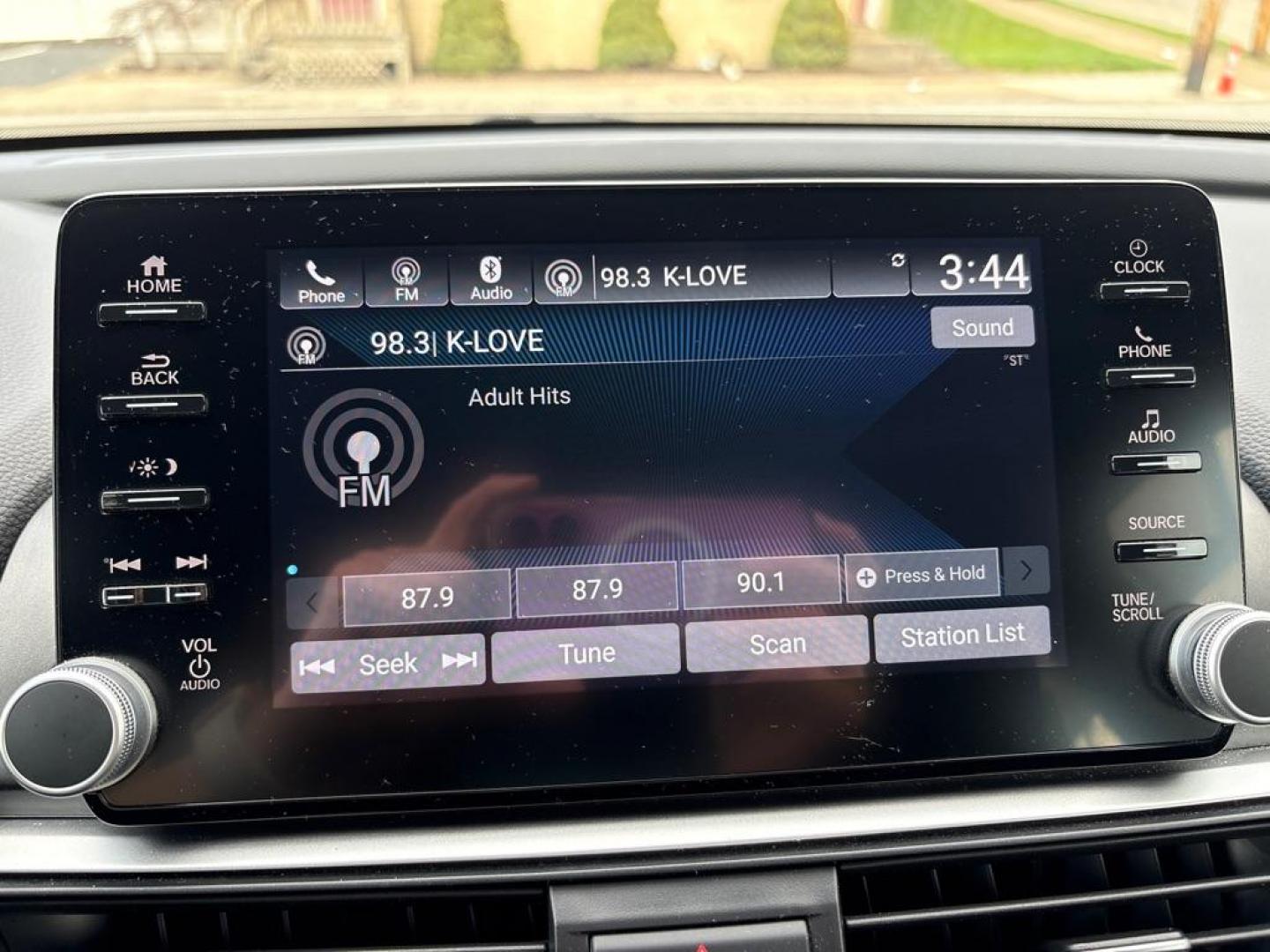 2020 SILVER HONDA ACCORD SPORT (1HGCV1F33LA) with an 1.5L engine, Continuously Variable transmission, located at 503 First Street, Canonsburg, PA, 15317, (724) 745-0566, 40.266006, -80.178413 - Photo#27