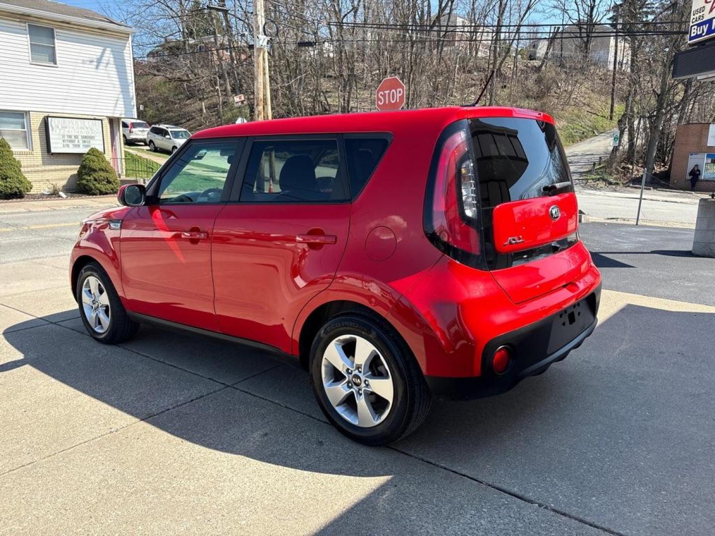2019 RED KIA SOUL (KNDJN2A26K7) with an 1.6L engine, Automatic transmission, located at 503 First Street, Canonsburg, PA, 15317, (724) 745-0566, 40.266006, -80.178413 - Photo#2