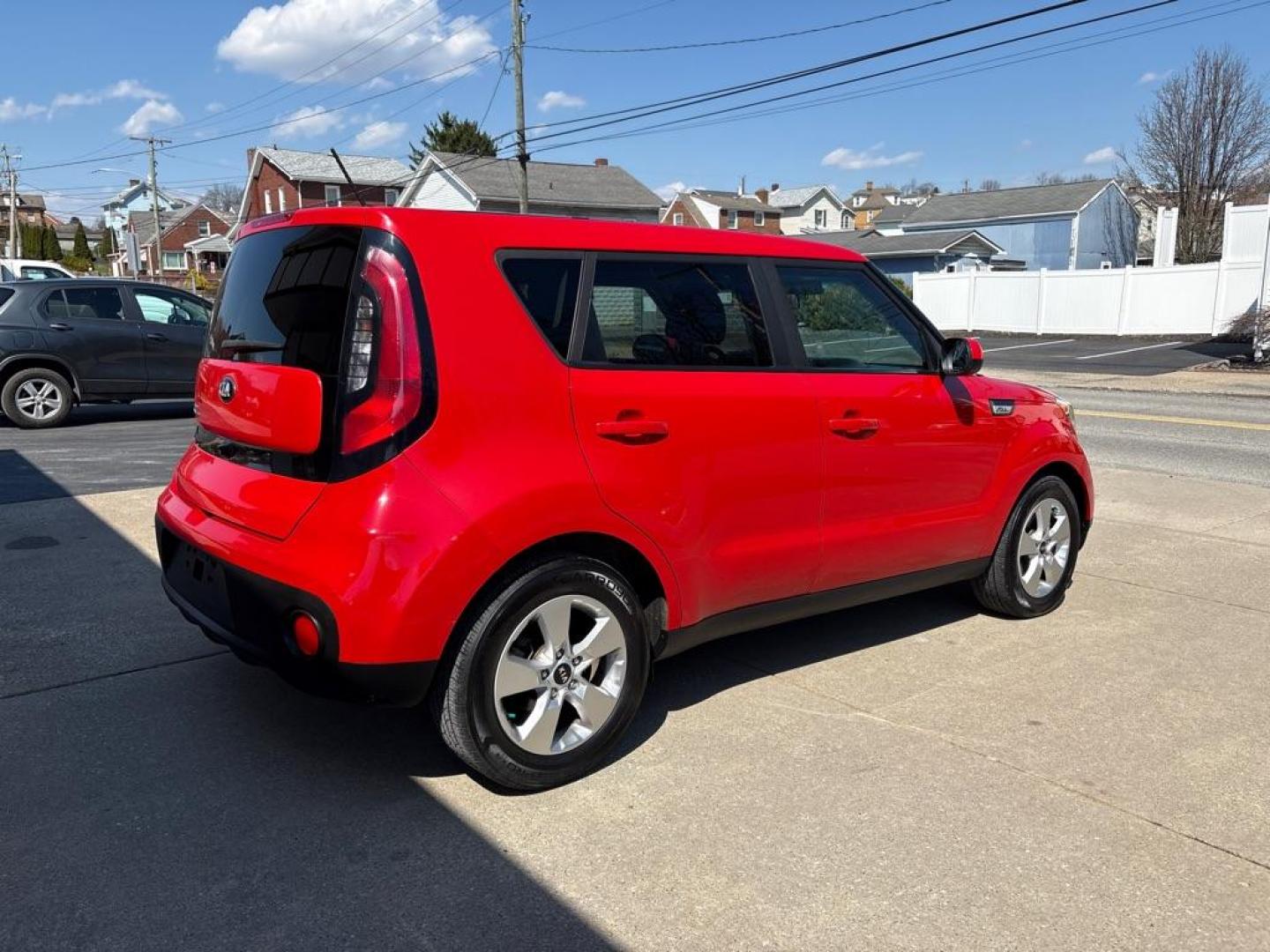 2019 RED KIA SOUL (KNDJN2A26K7) with an 1.6L engine, Automatic transmission, located at 503 First Street, Canonsburg, PA, 15317, (724) 745-0566, 40.266006, -80.178413 - Photo#4