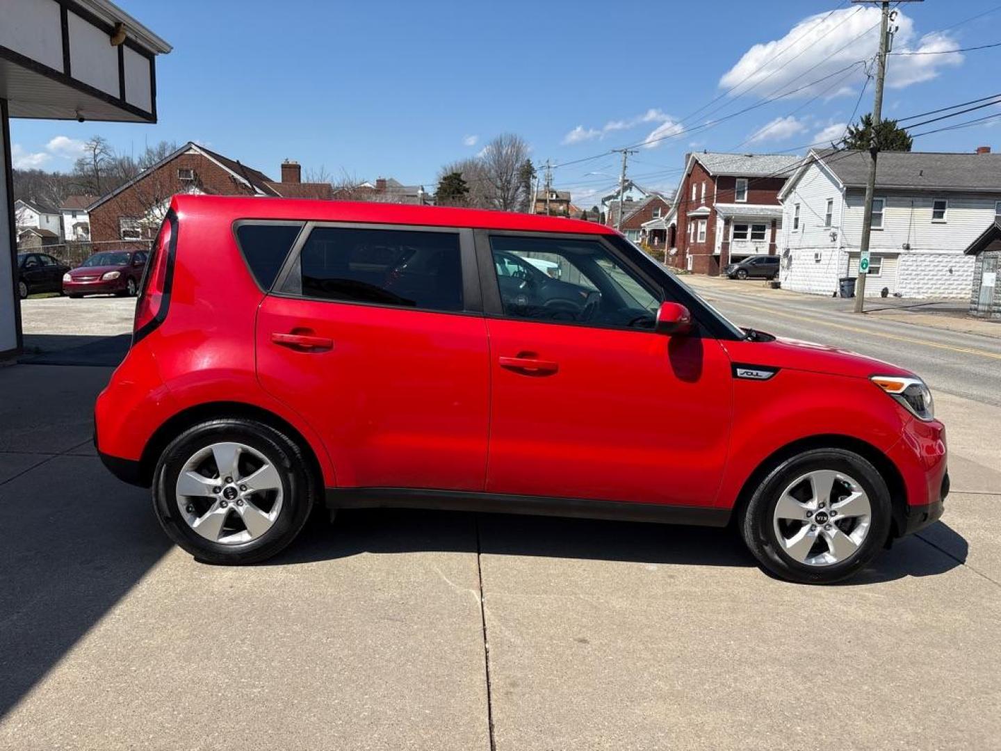 2019 RED KIA SOUL (KNDJN2A26K7) with an 1.6L engine, Automatic transmission, located at 503 First Street, Canonsburg, PA, 15317, (724) 745-0566, 40.266006, -80.178413 - Photo#5