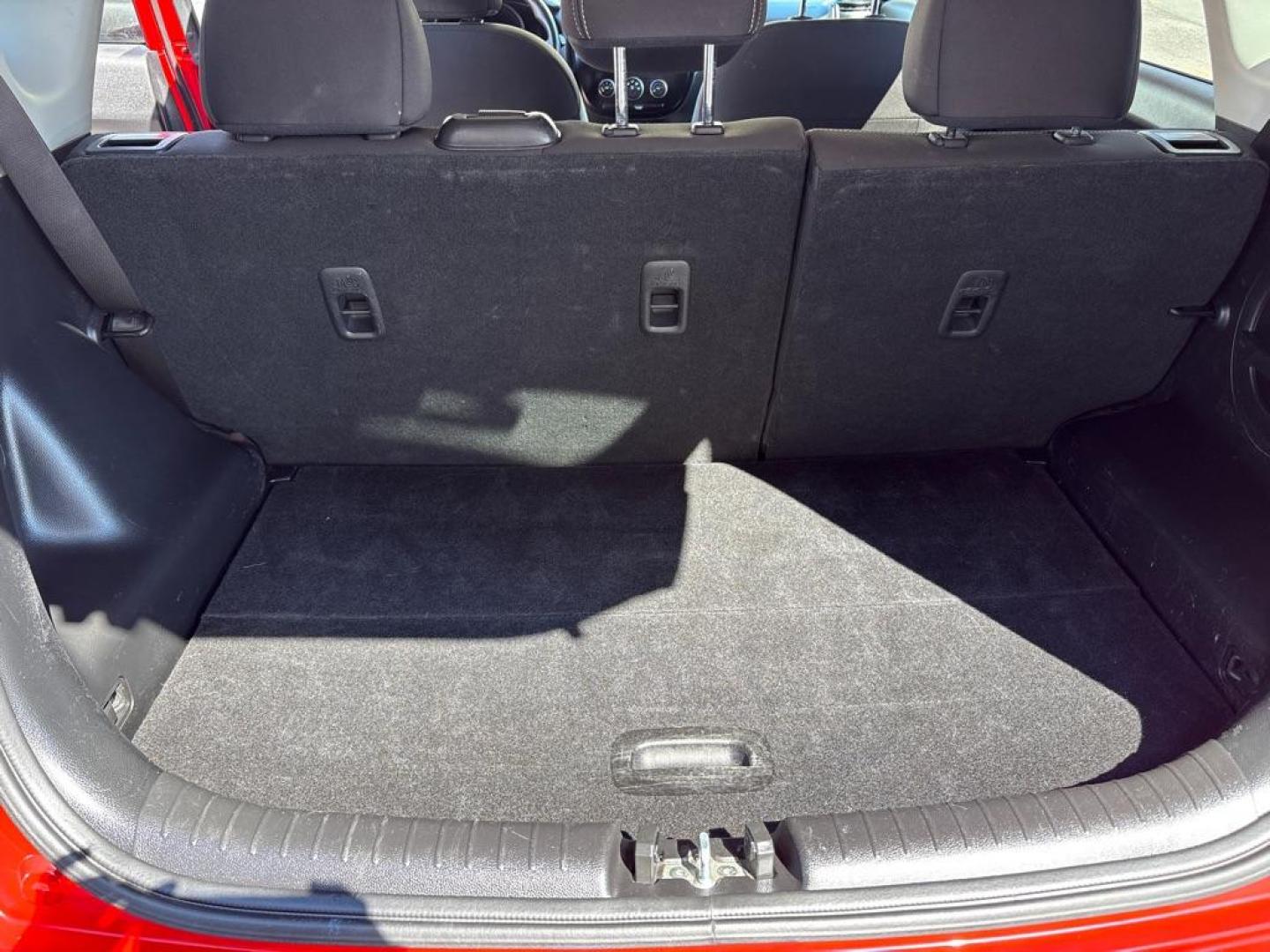 2019 RED KIA SOUL (KNDJN2A26K7) with an 1.6L engine, Automatic transmission, located at 503 First Street, Canonsburg, PA, 15317, (724) 745-0566, 40.266006, -80.178413 - Photo#14