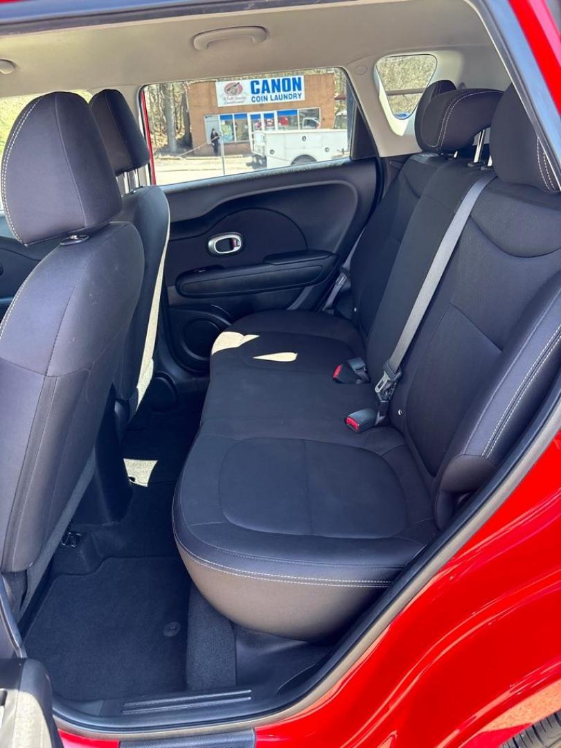 2019 RED KIA SOUL (KNDJN2A26K7) with an 1.6L engine, Automatic transmission, located at 503 First Street, Canonsburg, PA, 15317, (724) 745-0566, 40.266006, -80.178413 - Photo#15