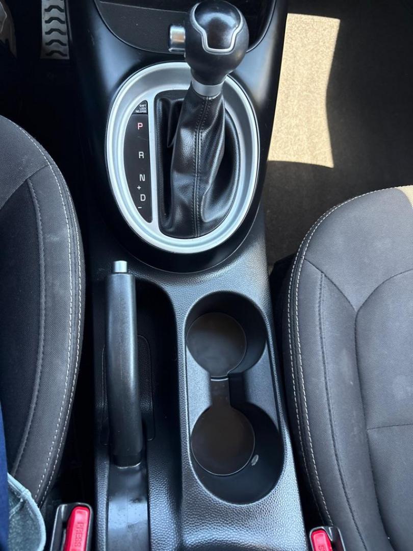 2019 RED KIA SOUL (KNDJN2A26K7) with an 1.6L engine, Automatic transmission, located at 503 First Street, Canonsburg, PA, 15317, (724) 745-0566, 40.266006, -80.178413 - Photo#28