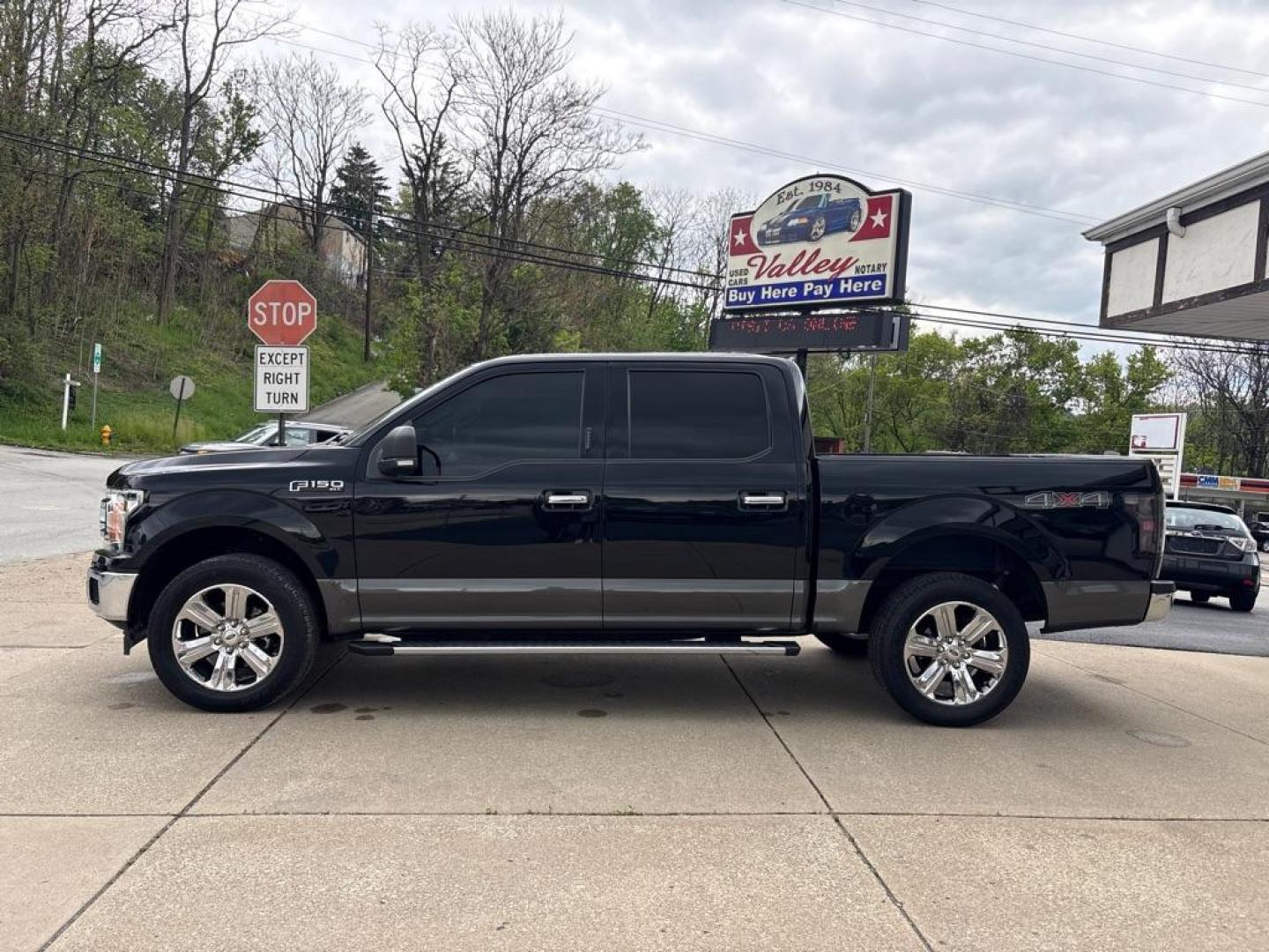 2018 BLACK FORD F150 SUPERCREW (1FTEW1EGXJK) with an 3.5L engine, Automatic transmission, located at 503 First Street, Canonsburg, PA, 15317, (724) 745-0566, 40.266006, -80.178413 - * 2 OWNER * CLEAN CARFAX * 4WD * LOCKING TAILGATE * REMOTE START * BACK UP CAMERA * SUPER CLEAN * TOW PACKAGE W/ INTEGRATED TRAILER BRAKE * NAVIGATION * SPRAY IN BED LINER WE FINANCE! APPLY ONLINE: WWW.USEDCARSCANONSBURGPA.COM CALL US: 724-745-0566 TEXT US: 724-825-1817 - Photo#1