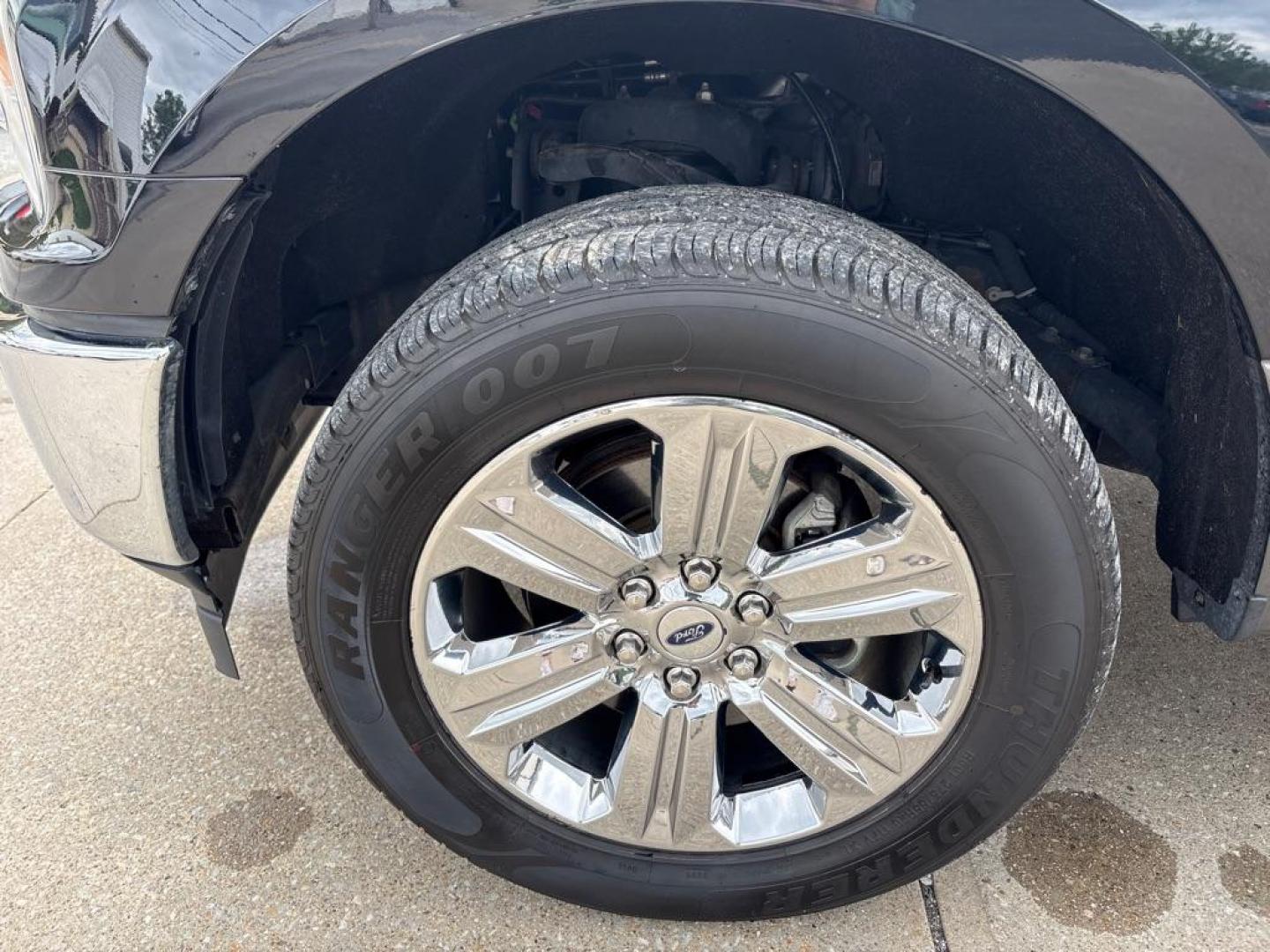 2018 BLACK FORD F150 SUPERCREW (1FTEW1EGXJK) with an 3.5L engine, Automatic transmission, located at 503 First Street, Canonsburg, PA, 15317, (724) 745-0566, 40.266006, -80.178413 - * 2 OWNER * CLEAN CARFAX * 4WD * LOCKING TAILGATE * REMOTE START * BACK UP CAMERA * SUPER CLEAN * TOW PACKAGE W/ INTEGRATED TRAILER BRAKE * NAVIGATION * SPRAY IN BED LINER WE FINANCE! APPLY ONLINE: WWW.USEDCARSCANONSBURGPA.COM CALL US: 724-745-0566 TEXT US: 724-825-1817 - Photo#10