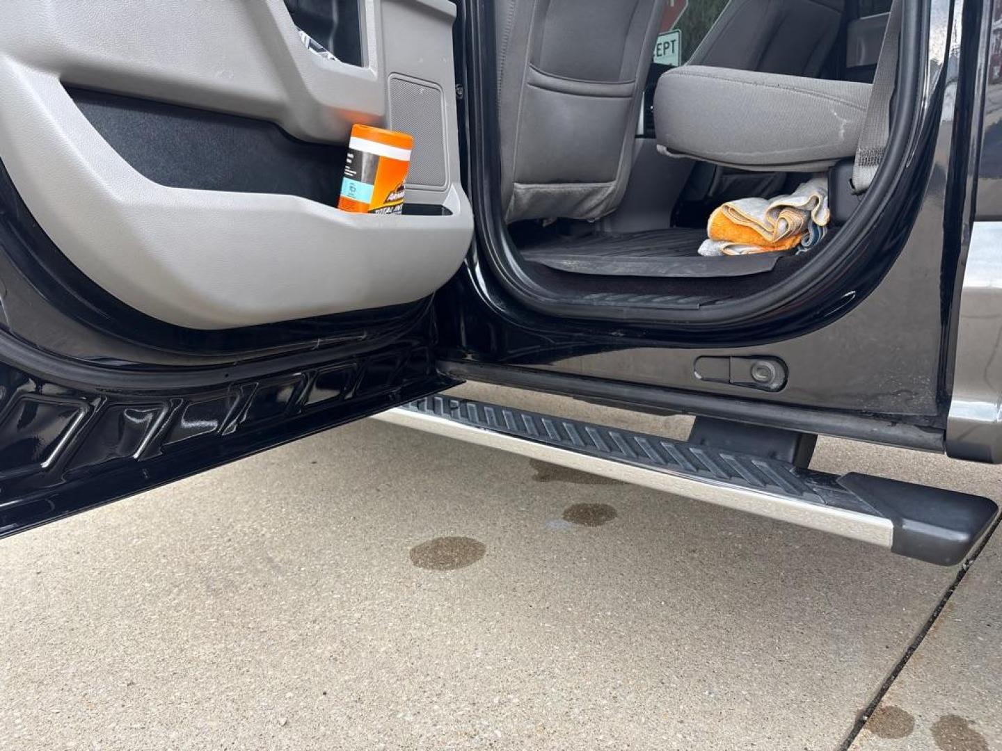 2018 BLACK FORD F150 SUPERCREW (1FTEW1EGXJK) with an 3.5L engine, Automatic transmission, located at 503 First Street, Canonsburg, PA, 15317, (724) 745-0566, 40.266006, -80.178413 - * 2 OWNER * CLEAN CARFAX * 4WD * LOCKING TAILGATE * REMOTE START * BACK UP CAMERA * SUPER CLEAN * TOW PACKAGE W/ INTEGRATED TRAILER BRAKE * NAVIGATION * SPRAY IN BED LINER WE FINANCE! APPLY ONLINE: WWW.USEDCARSCANONSBURGPA.COM CALL US: 724-745-0566 TEXT US: 724-825-1817 - Photo#18