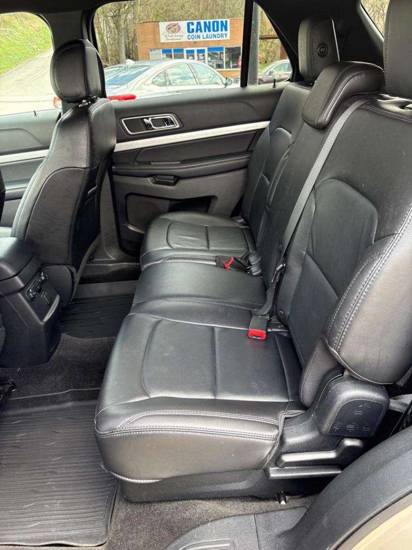 2017 GOLD FORD EXPLORER XLT (1FM5K8D85HG) with an 3.5L engine, Automatic transmission, located at 503 First Street, Canonsburg, PA, 15317, (724) 745-0566, 40.266006, -80.178413 - Photo#19