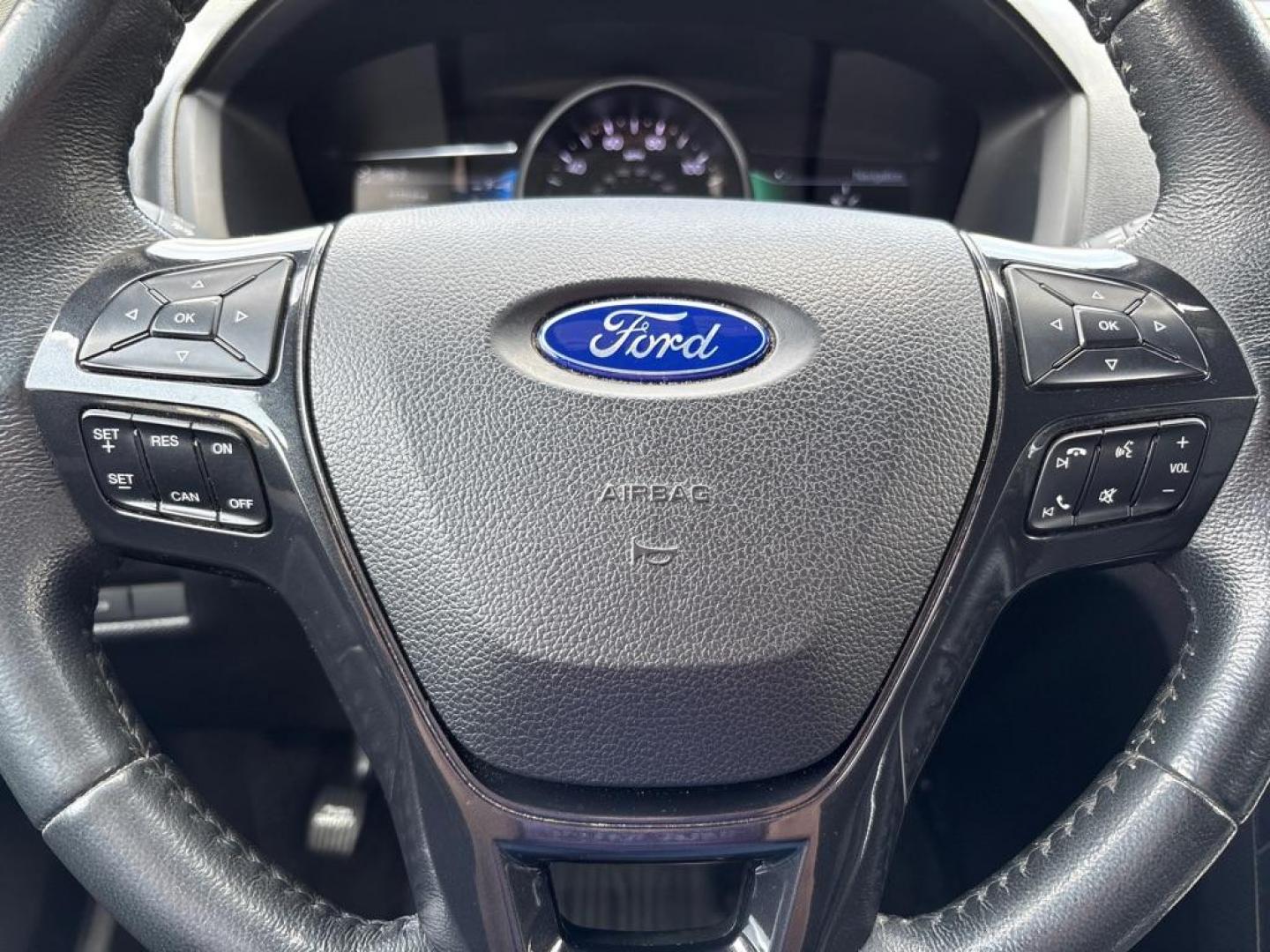 2017 GOLD FORD EXPLORER XLT (1FM5K8D85HG) with an 3.5L engine, Automatic transmission, located at 503 First Street, Canonsburg, PA, 15317, (724) 745-0566, 40.266006, -80.178413 - Photo#29