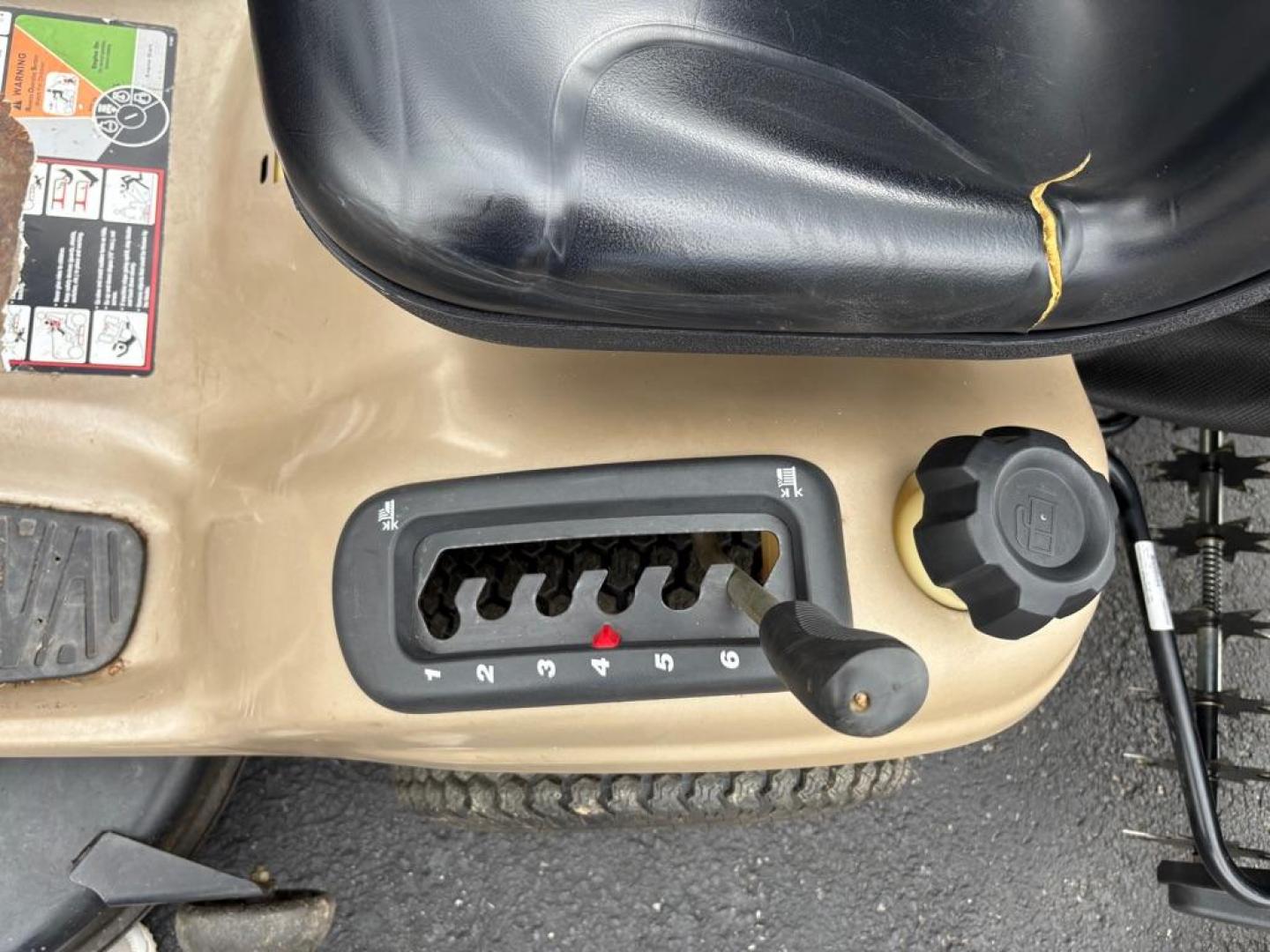 BROWN CRAFTSMAN DSY4500 RIDING TRACTOR (CRAFTSMAN) with an 24HP engine, Automatic transmission, located at 503 First Street, Canonsburg, PA, 15317, (724) 745-0566, 40.266006, -80.178413 - CRAFTSMAN DYS4500 RIDING TRACTOR WITH BAGGER AND SEED SPREADER. INTEK TWIN 24OHV ENGINE. GOOD CONDITION - Photo#4