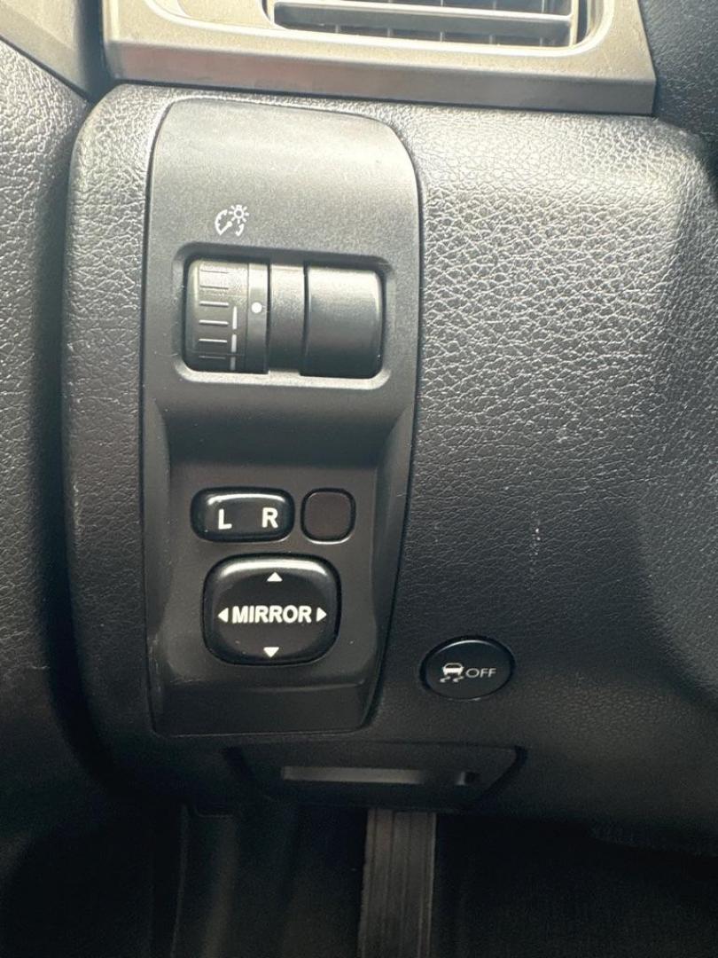 2009 GRAY SUBARU IMPREZA 2.5I (JF1GH61629H) with an 2.5L engine, Automatic transmission, located at 503 First Street, Canonsburg, PA, 15317, (724) 745-0566, 40.266006, -80.178413 - *CLEAN CAR FAX! *AWD! *TWO OWNER! * 4 CYLINDER ENGINE WE FINANCE! APPLY ONLINE: WWW.USEDCARSCANONSBURGPA.COM CALL US TODAY: 724-745-0566 TEXT US: 724-825-1817 - Photo#27