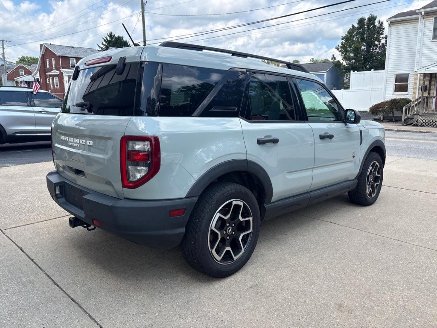 2021 GRAY FORD BRONCO SPORT BIG BEND (3FMCR9B64MR) with an 1.5L engine, Automatic transmission, located at 503 First Street, Canonsburg, PA, 15317, (724) 745-0566, 40.266006, -80.178413 - CLEAN CAR FAX! ONE OWNER! *REAR VIEW CAMERA *SECURICODE KEYLESS KEYPAD *SYNC *SIRIUSXM *ROOF RACK *CLASS II TRAILER TOW PACKAGE WE FINANCE! FAST AND EASY APPROVALS! APPLY ONLINE: WWW.USEDCARSCANONSBURGPA.COM CALL US: 724-745-0566 TEXT US: 724-825-1817- Photo#4