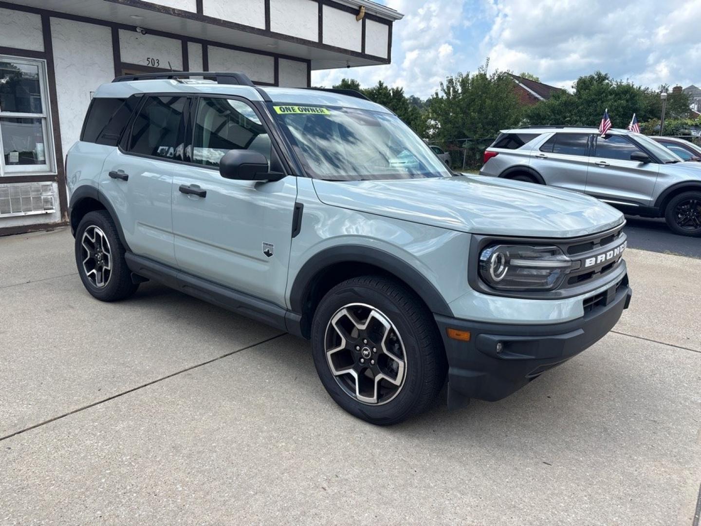 2021 GRAY FORD BRONCO SPORT BIG BEND (3FMCR9B64MR) with an 1.5L engine, Automatic transmission, located at 503 First Street, Canonsburg, PA, 15317, (724) 745-0566, 40.266006, -80.178413 - CLEAN CAR FAX! ONE OWNER! *REAR VIEW CAMERA *SECURICODE KEYLESS KEYPAD *SYNC *SIRIUSXM *ROOF RACK *CLASS II TRAILER TOW PACKAGE WE FINANCE! FAST AND EASY APPROVALS! APPLY ONLINE: WWW.USEDCARSCANONSBURGPA.COM CALL US: 724-745-0566 TEXT US: 724-825-1817- Photo#6
