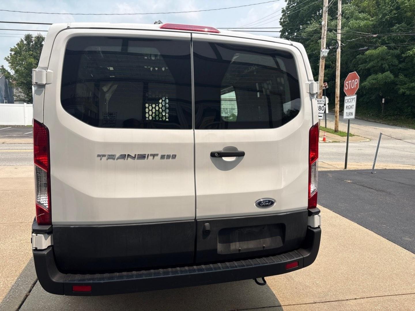 2025 WHITE FORD TRANSIT T-250 (1FTBR1Y8XSK) with an 3.5L engine, Automatic transmission, located at 503 First Street, Canonsburg, PA, 15317, (724) 745-0566, 40.266006, -80.178413- Photo#3