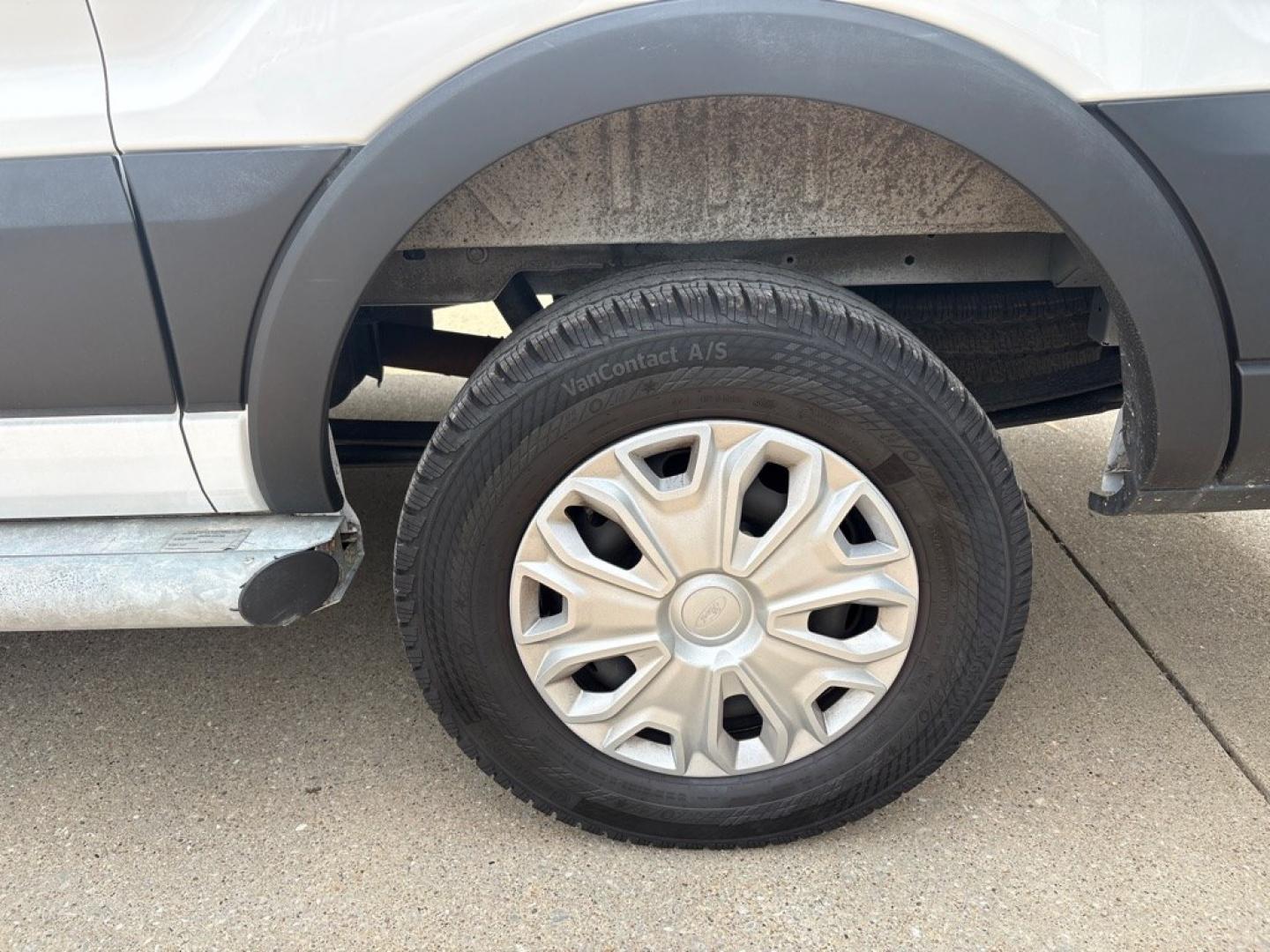 2025 WHITE FORD TRANSIT T-250 (1FTBR1Y8XSK) with an 3.5L engine, Automatic transmission, located at 503 First Street, Canonsburg, PA, 15317, (724) 745-0566, 40.266006, -80.178413- Photo#9
