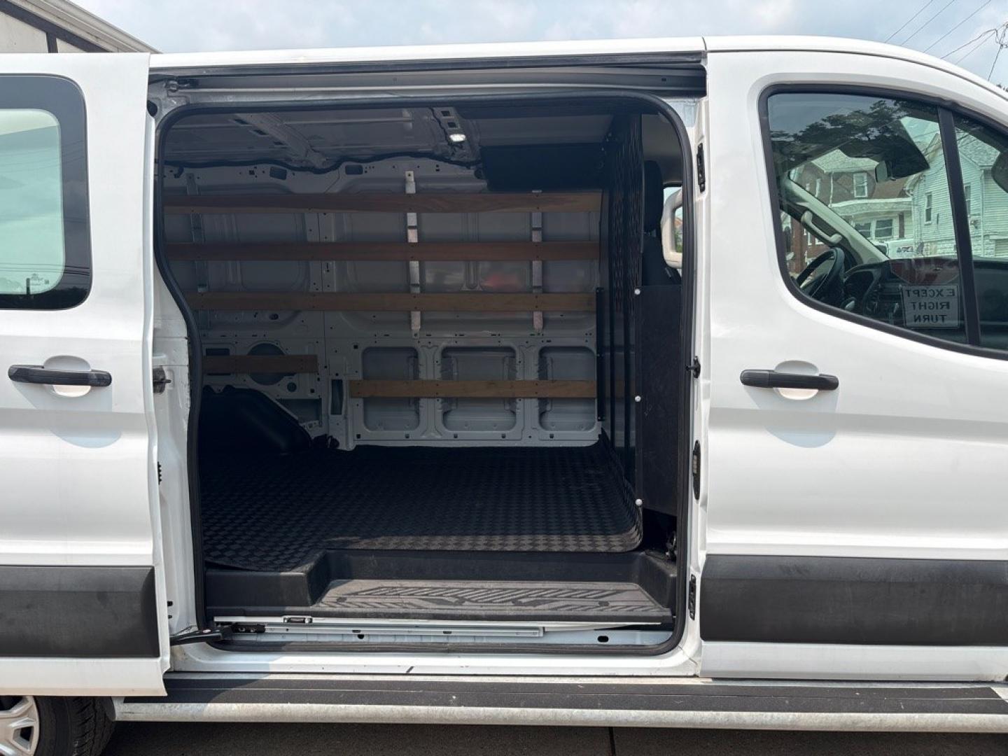 2025 WHITE FORD TRANSIT T-250 (1FTBR1Y8XSK) with an 3.5L engine, Automatic transmission, located at 503 First Street, Canonsburg, PA, 15317, (724) 745-0566, 40.266006, -80.178413- Photo#13