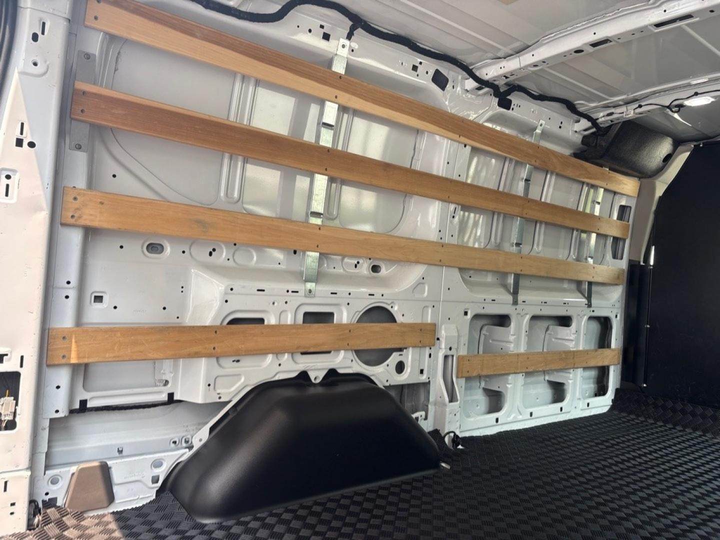 2025 WHITE FORD TRANSIT T-250 (1FTBR1Y8XSK) with an 3.5L engine, Automatic transmission, located at 503 First Street, Canonsburg, PA, 15317, (724) 745-0566, 40.266006, -80.178413- Photo#15