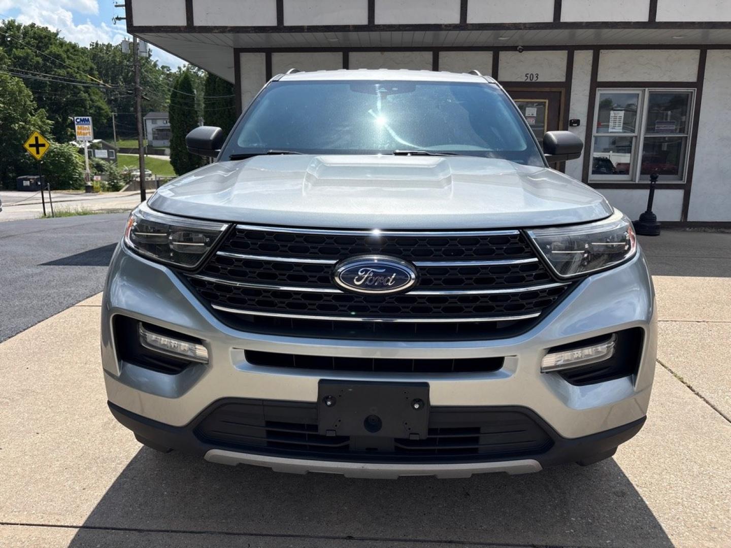 2020 SILVER FORD EXPLORER XLT (1FMSK8DH7LG) with an 2.3L engine, Automatic transmission, located at 503 First Street, Canonsburg, PA, 15317, (724) 745-0566, 40.266006, -80.178413 - CAR FAX AVAILABLE! ESTIMATED MPG: 20 CITY / 27 HIGHWAY 3RD ROW 4WD CRUISE AND AUDIO CONTROL ON THE STEERING WHEEL AM/FM/MP3/SIRRUS XM / BLUETOOTH NAVIGATION HEATED STEERING WHEEL WE FINANCE! FAST AND EASY APPROVALS! APPLY ONLINE: WWW.USEDCARSCANONSBURGPA.COM CALL US: 724-745-0566 TE- Photo#7