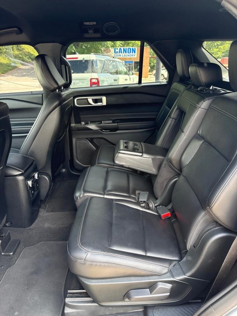 2020 SILVER FORD EXPLORER XLT (1FMSK8DH7LG) with an 2.3L engine, Automatic transmission, located at 503 First Street, Canonsburg, PA, 15317, (724) 745-0566, 40.266006, -80.178413 - CAR FAX AVAILABLE! ESTIMATED MPG: 20 CITY / 27 HIGHWAY 3RD ROW 4WD CRUISE AND AUDIO CONTROL ON THE STEERING WHEEL AM/FM/MP3/SIRRUS XM / BLUETOOTH NAVIGATION HEATED STEERING WHEEL WE FINANCE! FAST AND EASY APPROVALS! APPLY ONLINE: WWW.USEDCARSCANONSBURGPA.COM CALL US: 724-745-0566 TE- Photo#20
