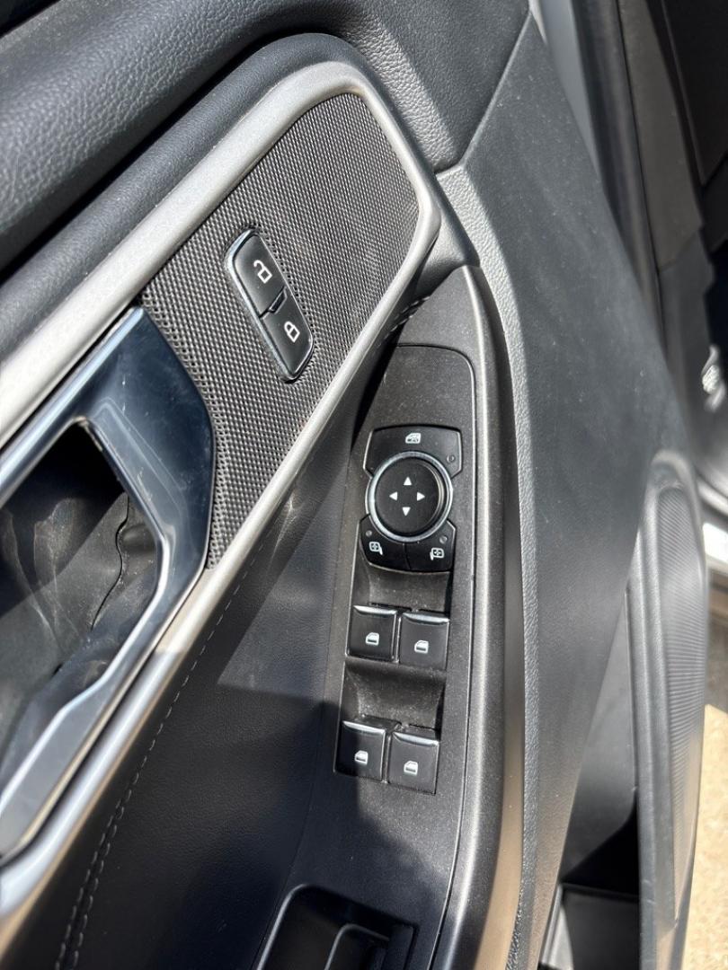 2020 SILVER FORD EXPLORER XLT (1FMSK8DH7LG) with an 2.3L engine, Automatic transmission, located at 503 First Street, Canonsburg, PA, 15317, (724) 745-0566, 40.266006, -80.178413 - CAR FAX AVAILABLE! ESTIMATED MPG: 20 CITY / 27 HIGHWAY 3RD ROW 4WD CRUISE AND AUDIO CONTROL ON THE STEERING WHEEL AM/FM/MP3/SIRRUS XM / BLUETOOTH NAVIGATION HEATED STEERING WHEEL WE FINANCE! FAST AND EASY APPROVALS! APPLY ONLINE: WWW.USEDCARSCANONSBURGPA.COM CALL US: 724-745-0566 TE- Photo#25