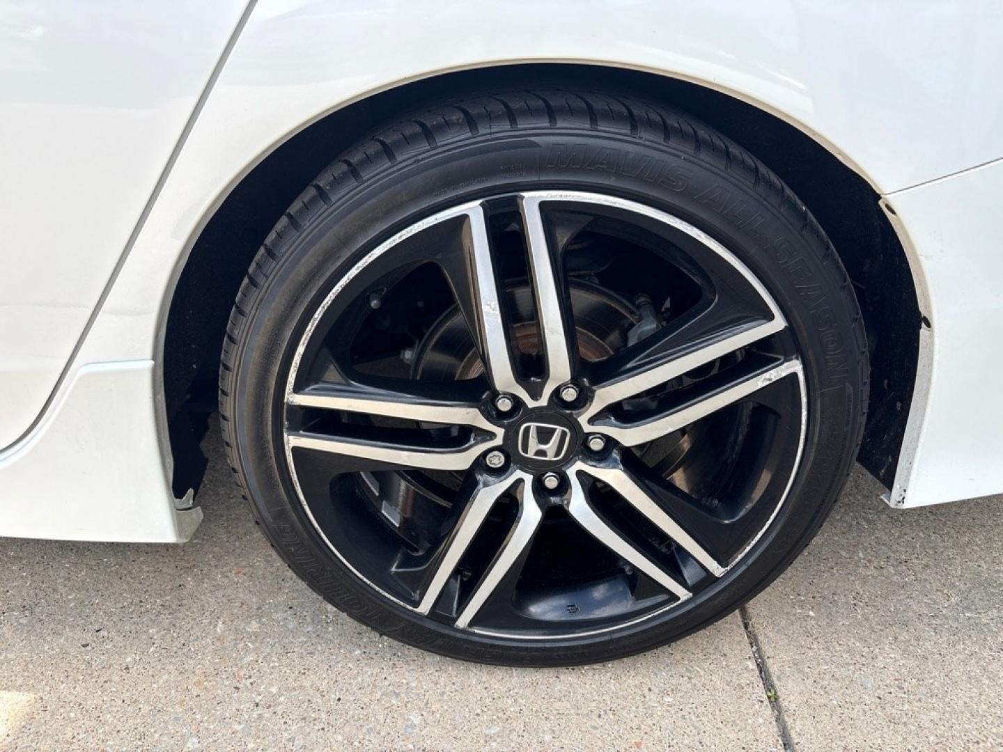 2017 WHITE HONDA ACCORD SPORT SPECIAL EDITION (1HGCR2F13HA) with an 2.4L engine, Continuously Variable transmission, located at 503 First Street, Canonsburg, PA, 15317, (724) 745-0566, 40.266006, -80.178413 - CAR FAX AVAILABLE! ESTIMATED MPG: 26 CITY / 34 HIGHWAY EXTRA CLEAN!! BACK-UP CAMERA HEATED LEATHER SEATS DUAL ZONE CLIMATE CONTROL WE FINANCE! FAST AND EASY APPROVALS! APPLY ONLINE: WWW.USEDCARSCANONSBURGPA.COM CALL US: 724-745-0566 TEXT US: 724-825-1817- Photo#9