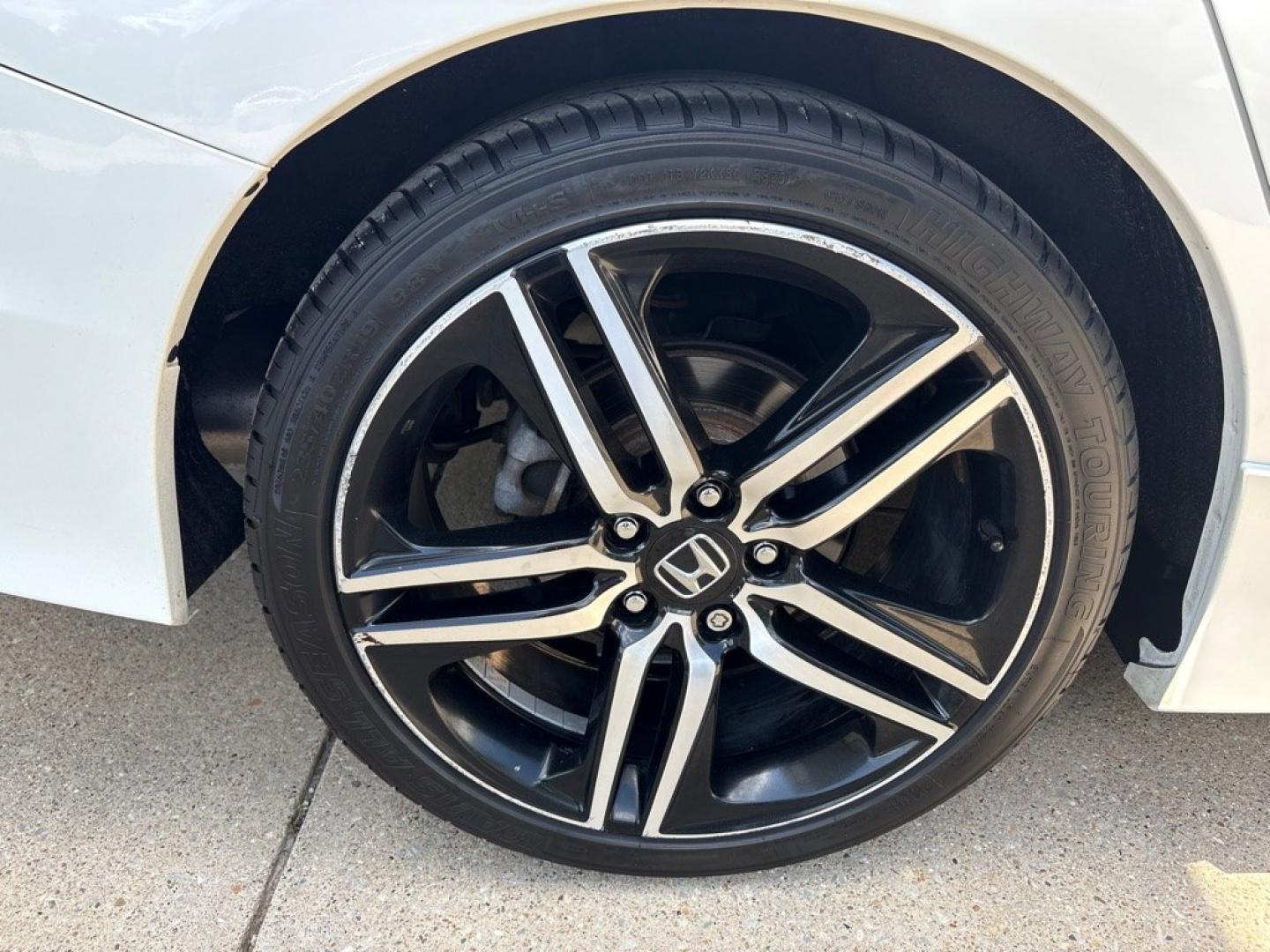 2017 WHITE HONDA ACCORD SPORT SPECIAL EDITION (1HGCR2F13HA) with an 2.4L engine, Continuously Variable transmission, located at 503 First Street, Canonsburg, PA, 15317, (724) 745-0566, 40.266006, -80.178413 - CAR FAX AVAILABLE! ESTIMATED MPG: 26 CITY / 34 HIGHWAY EXTRA CLEAN!! BACK-UP CAMERA HEATED LEATHER SEATS DUAL ZONE CLIMATE CONTROL WE FINANCE! FAST AND EASY APPROVALS! APPLY ONLINE: WWW.USEDCARSCANONSBURGPA.COM CALL US: 724-745-0566 TEXT US: 724-825-1817- Photo#10