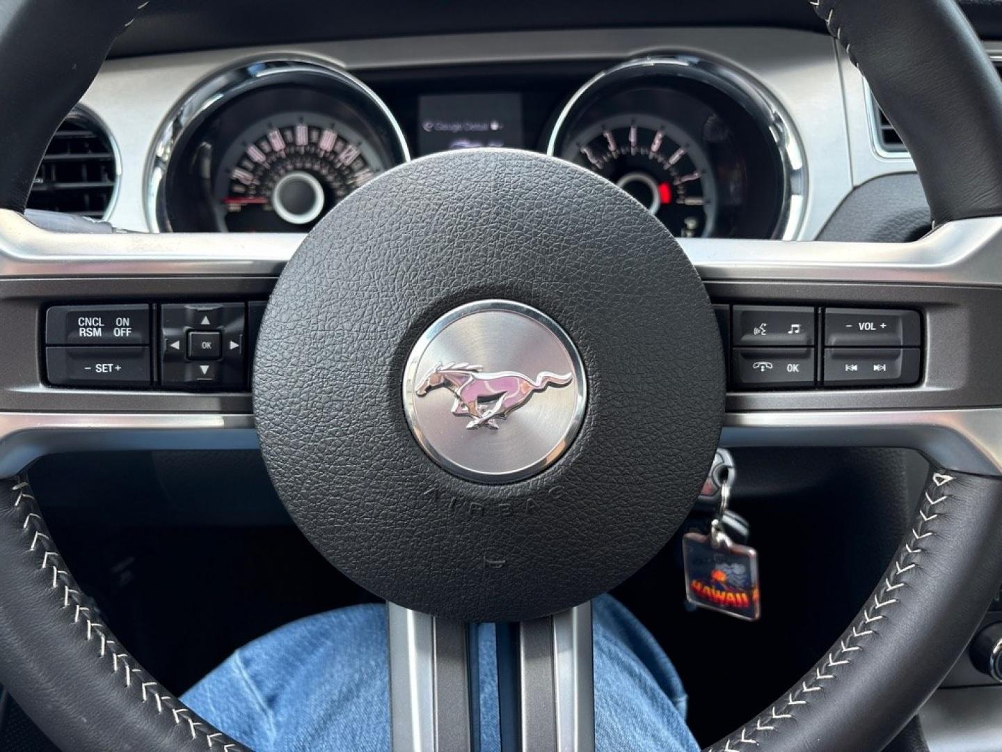 2013 RED FORD MUSTANG (1ZVBP8AM8D5) with an 3.7L engine, Automatic transmission, located at 503 First Street, Canonsburg, PA, 15317, (724) 745-0566, 40.266006, -80.178413- Photo#26