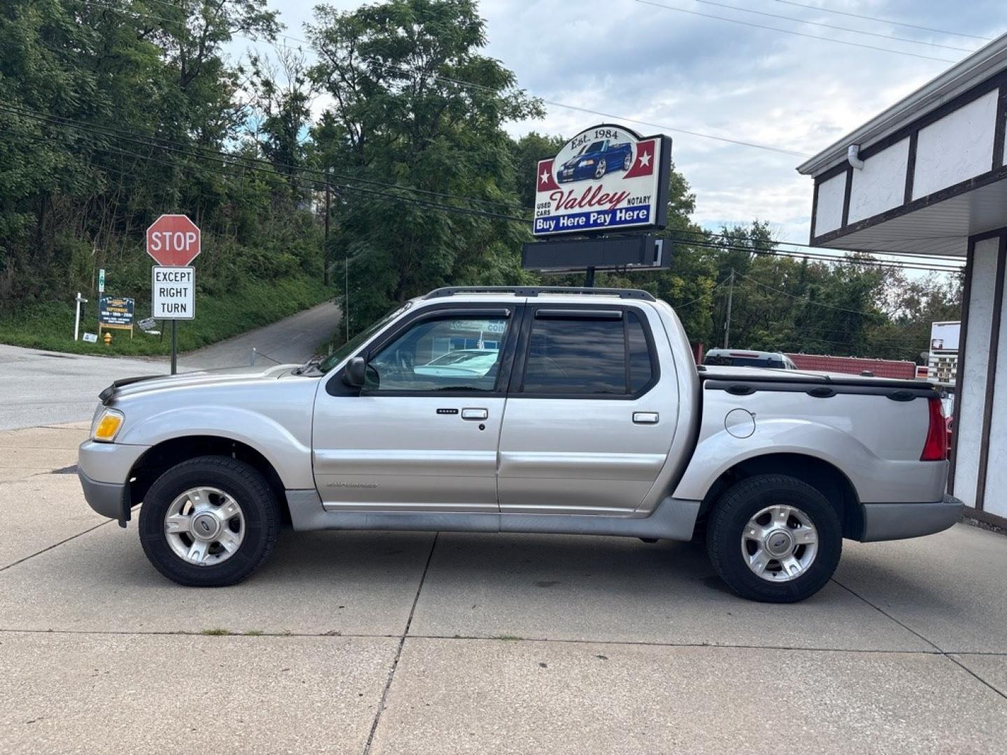 2002 SILVER FORD EXPLORER SPORT (1FMZU77E52U) with an 4.0L engine, Automatic transmission, located at 503 First Street, Canonsburg, PA, 15317, (724) 745-0566, 40.266006, -80.178413- Photo#1