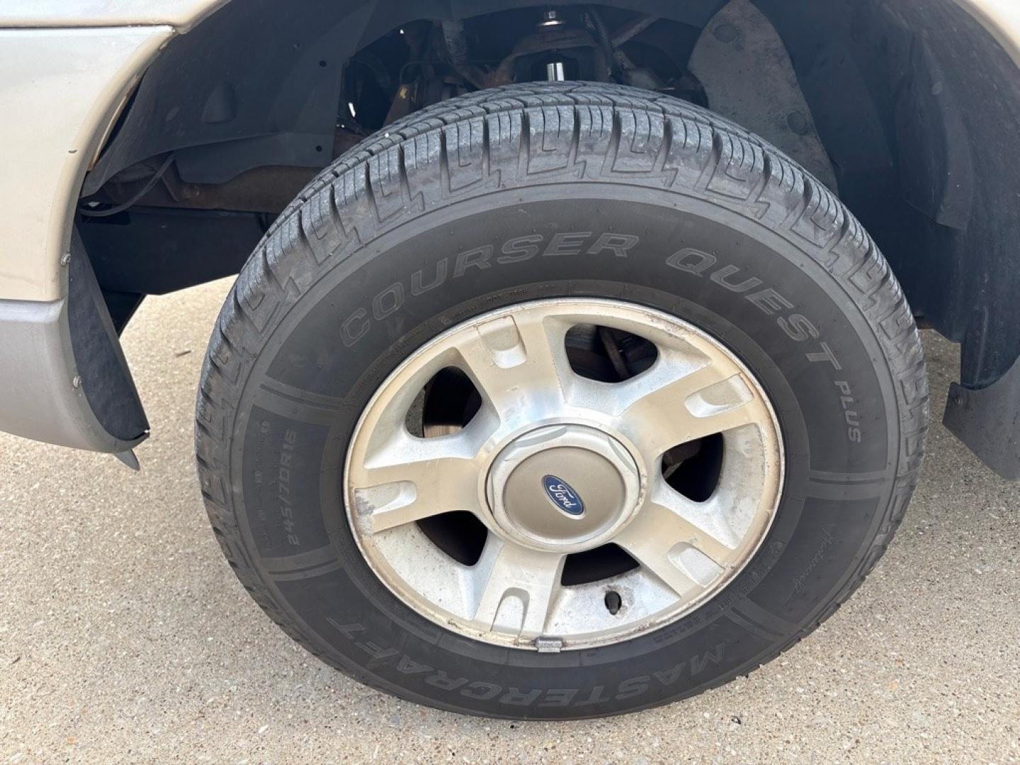 2002 SILVER FORD EXPLORER SPORT (1FMZU77E52U) with an 4.0L engine, Automatic transmission, located at 503 First Street, Canonsburg, PA, 15317, (724) 745-0566, 40.266006, -80.178413- Photo#9