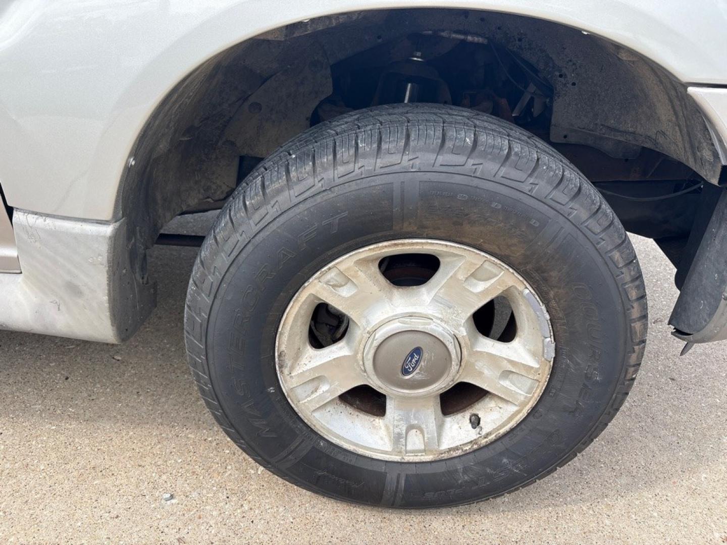 2002 SILVER FORD EXPLORER SPORT (1FMZU77E52U) with an 4.0L engine, Automatic transmission, located at 503 First Street, Canonsburg, PA, 15317, (724) 745-0566, 40.266006, -80.178413- Photo#12
