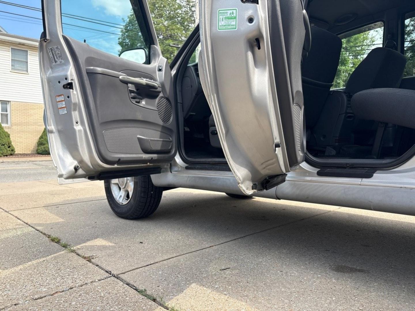 2002 SILVER FORD EXPLORER SPORT (1FMZU77E52U) with an 4.0L engine, Automatic transmission, located at 503 First Street, Canonsburg, PA, 15317, (724) 745-0566, 40.266006, -80.178413- Photo#16