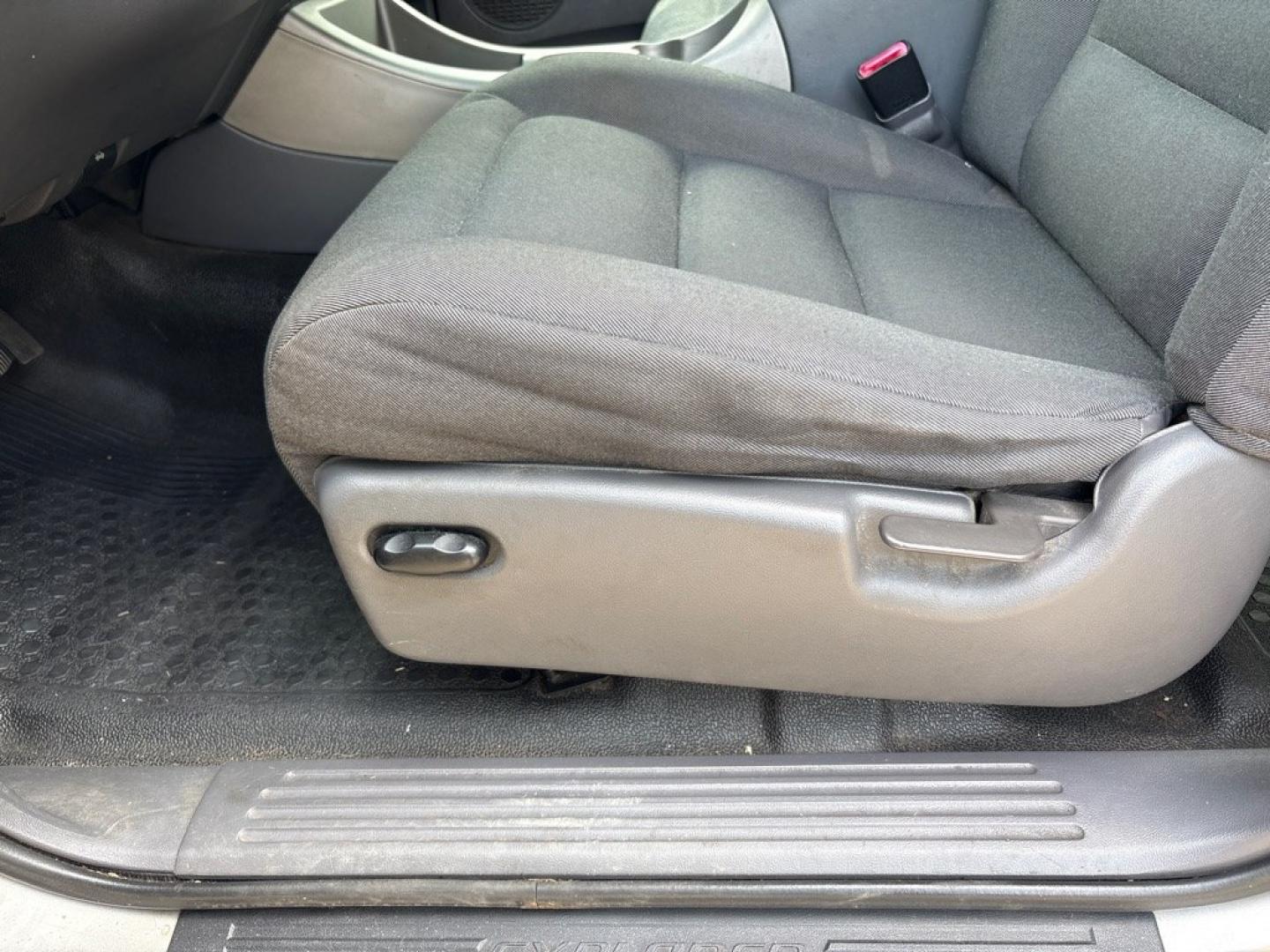 2002 SILVER FORD EXPLORER SPORT (1FMZU77E52U) with an 4.0L engine, Automatic transmission, located at 503 First Street, Canonsburg, PA, 15317, (724) 745-0566, 40.266006, -80.178413- Photo#22