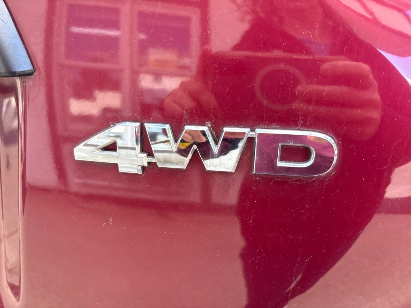 2010 RED HONDA CR-V LX (5J6RE4H31AL) with an 2.4L engine, Automatic transmission, located at 503 First Street, Canonsburg, PA, 15317, (724) 745-0566, 40.266006, -80.178413 - THIS VEHICLE IS BEING SOLD UNDER CONSIGNMENT- Photo#11