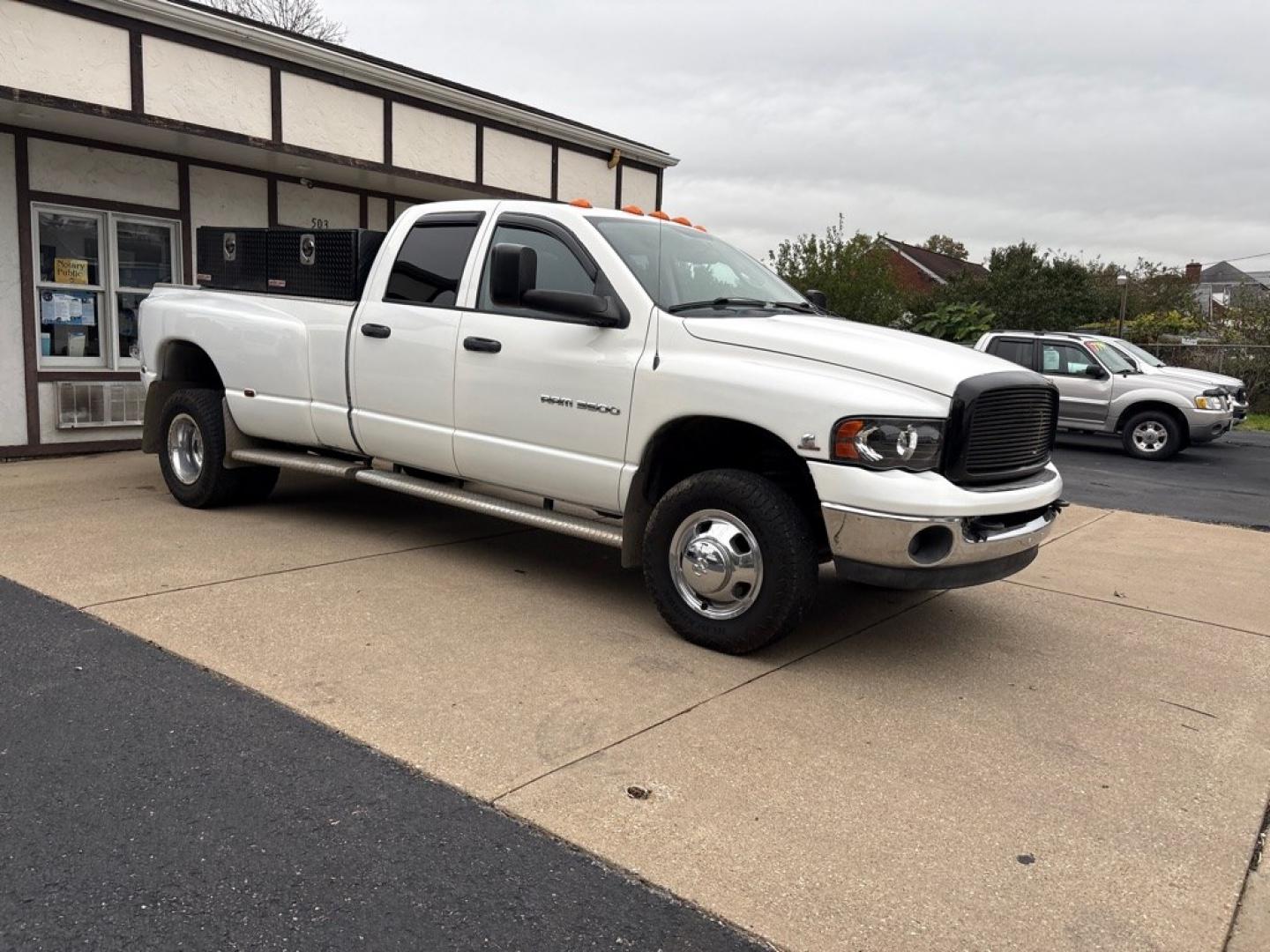 2005 DODGE RAM 3500 ST (3D7MS48C95G) with an 5.9L engine, Automatic transmission, located at 503 First Street, Canonsburg, PA, 15317, (724) 745-0566, 40.266006, -80.178413- Photo#7